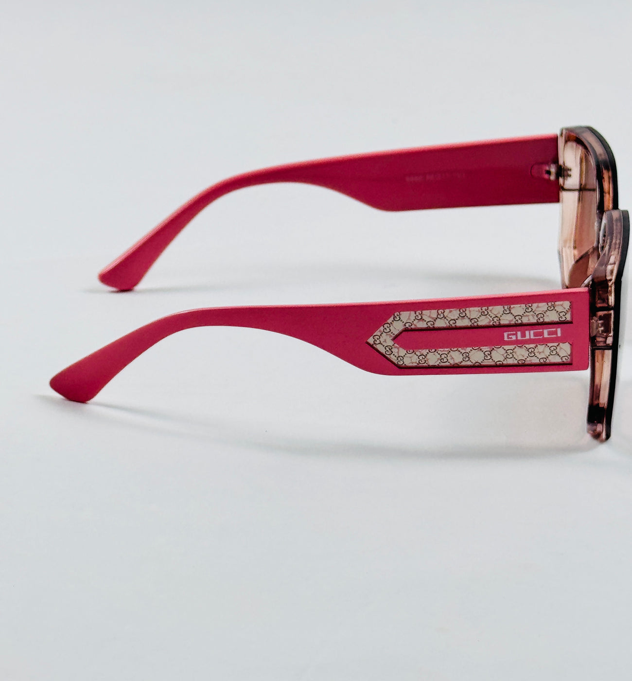 Gucci’s - 6065 – 66 – Pink – Acetate – Sunglasses – Ladies