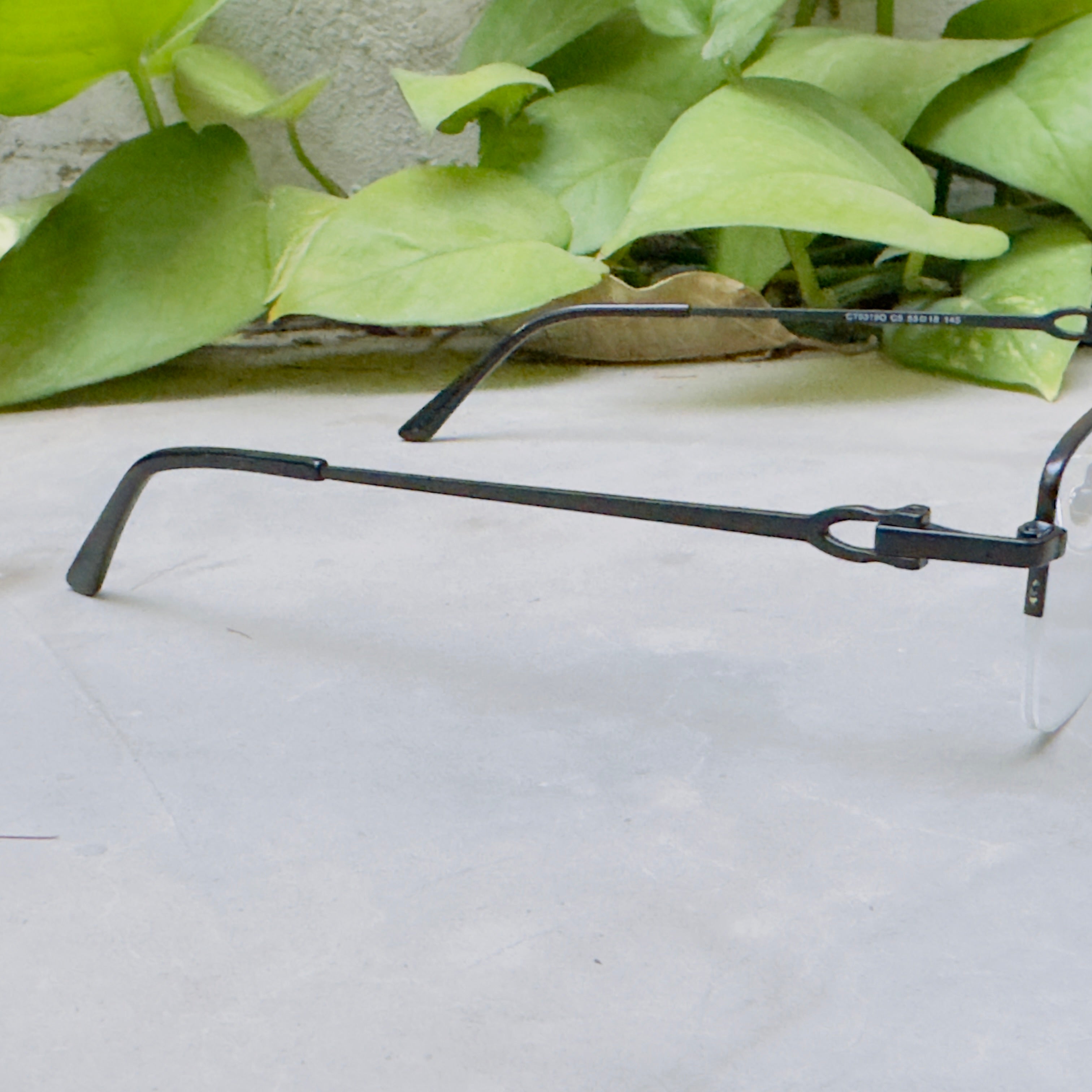 Cartier - 0471 – 54 – Black –  Acetate - Metal - Optics – Unisex - Premium