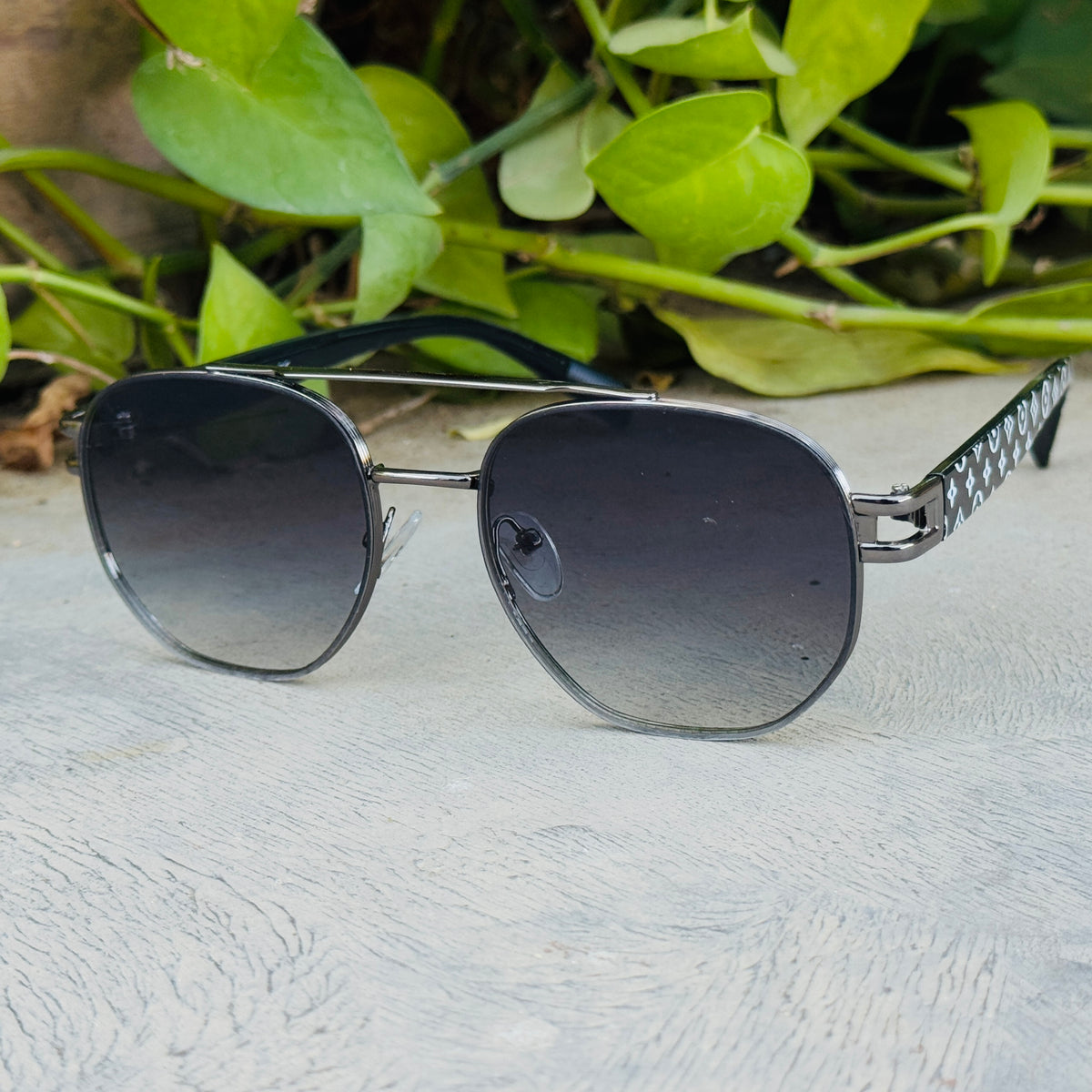 Louis Vuitton – 9091 – 55 – Green Gradient – Acetate – Metal - Sunglasses – Unisex