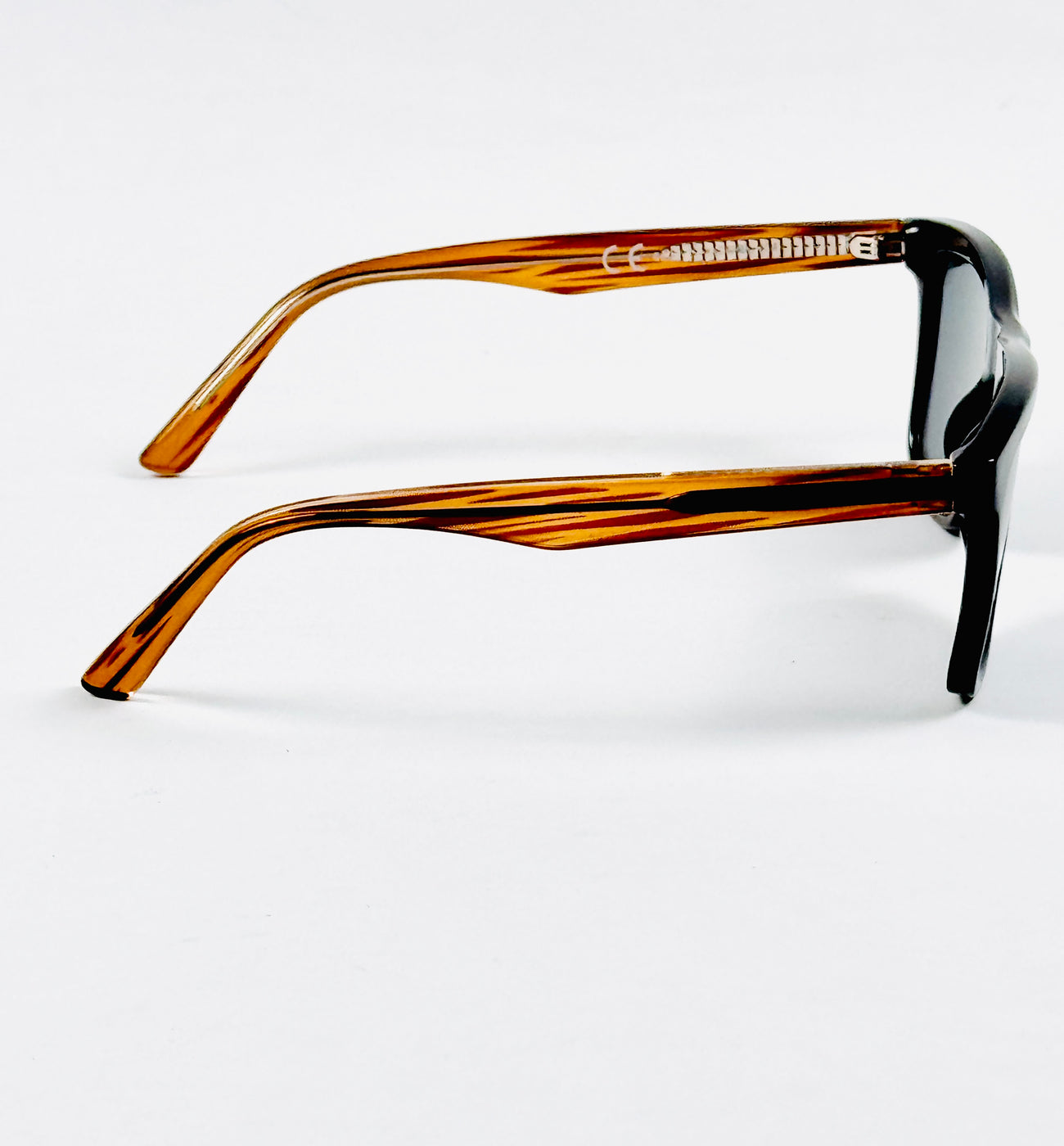 Moscot - 6828 – 57 – Tortoise Black – Acetate – Sunglasses – Unisex