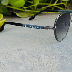 Louis Vuitton – 2A371 – 56 – Grey Green – Metal - Sunglasses – Unisex