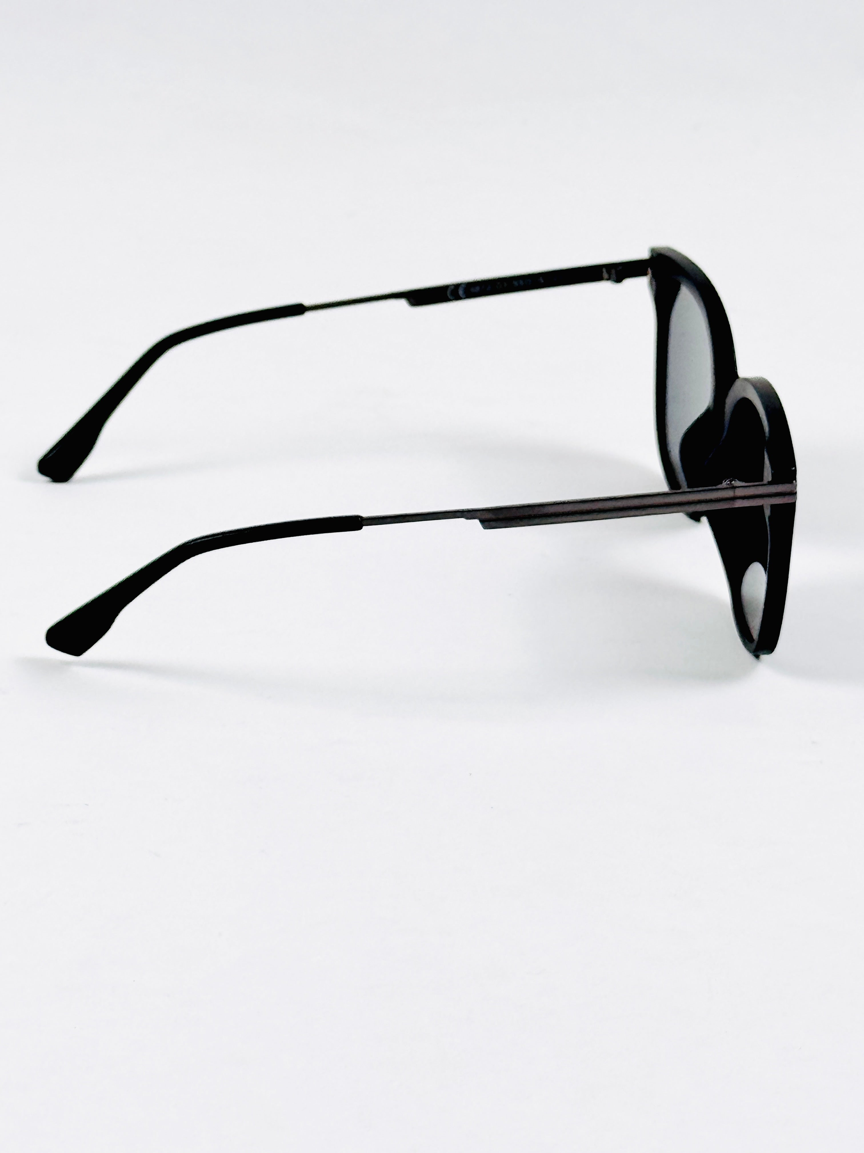 Moscot - 8872 – 53 – Black – Acetate – Sunglasses – Unisex