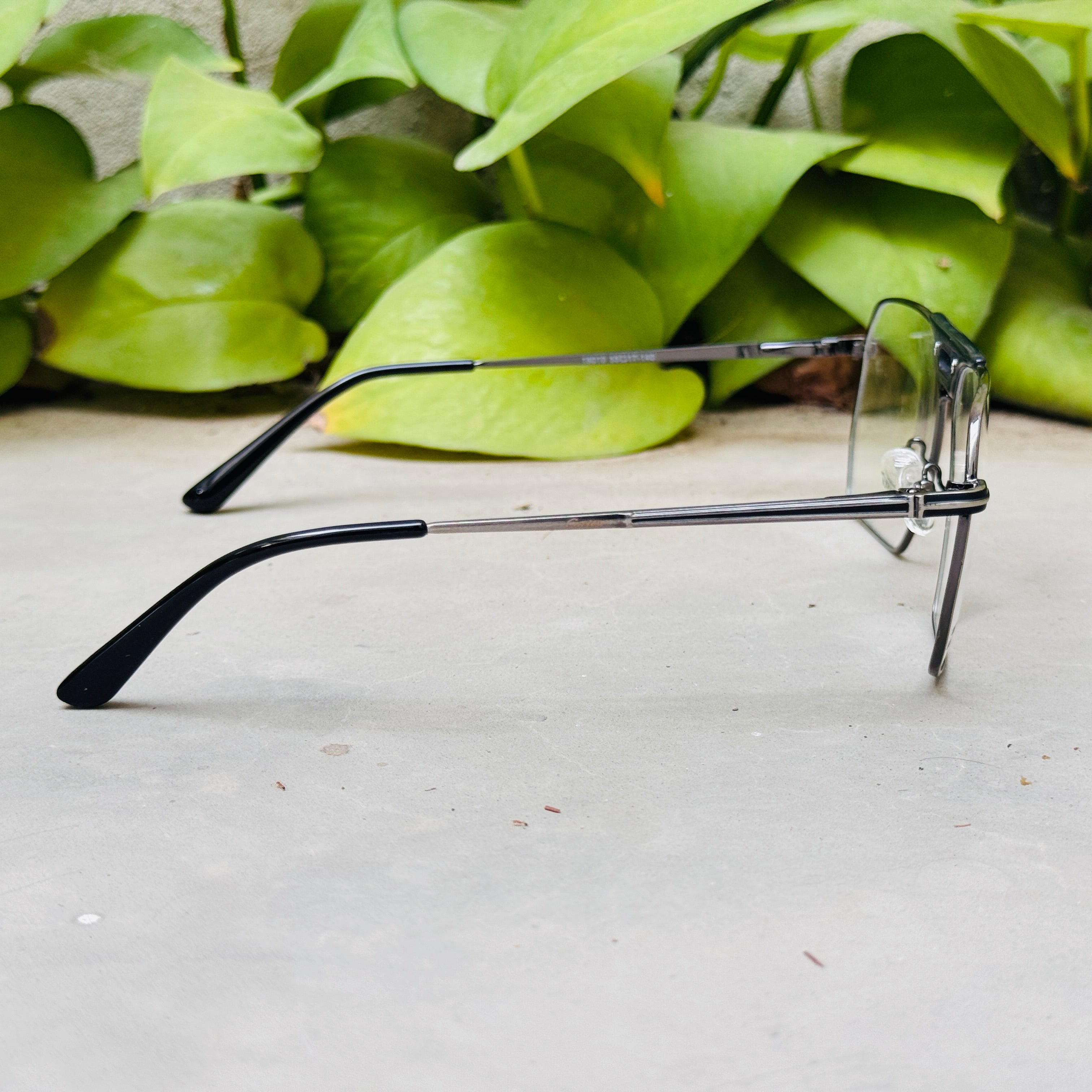 Cartier – 18010 – 55 – Silver Black –  Metal - Optics – Unisex