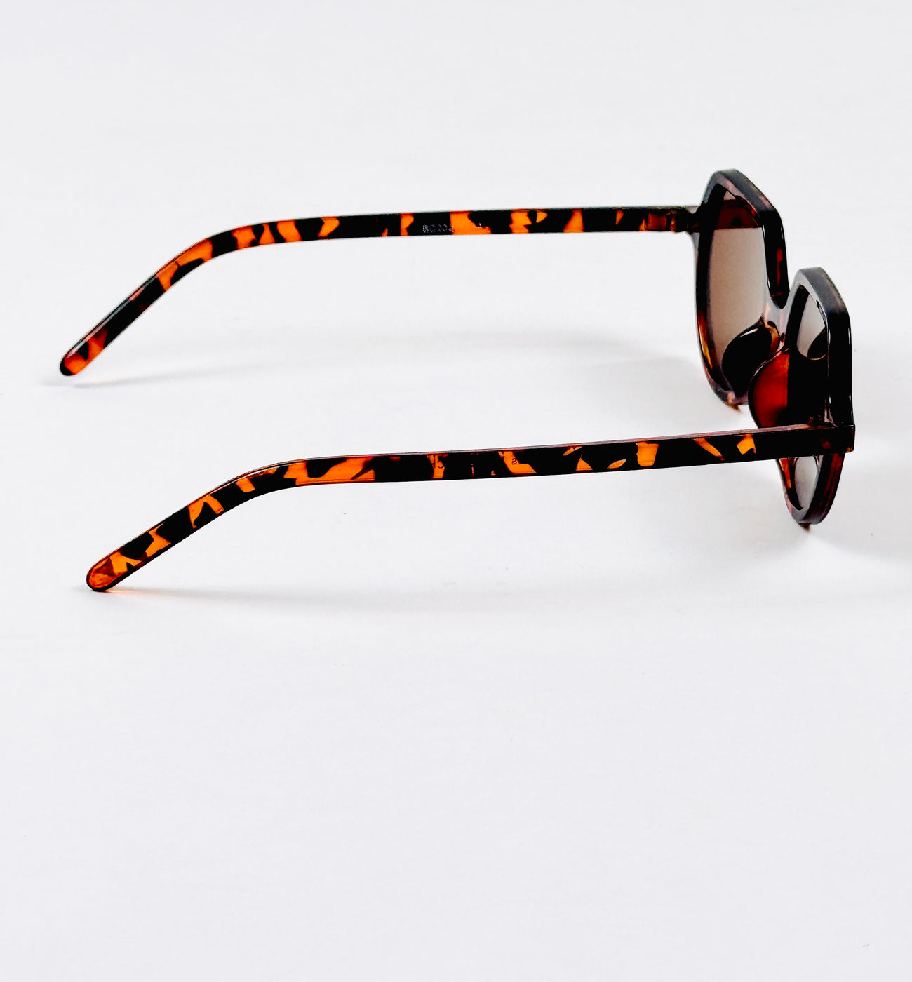 Dior – 3304 - 46 – Tortoise – Acetate - Sunglasses – Unisex
