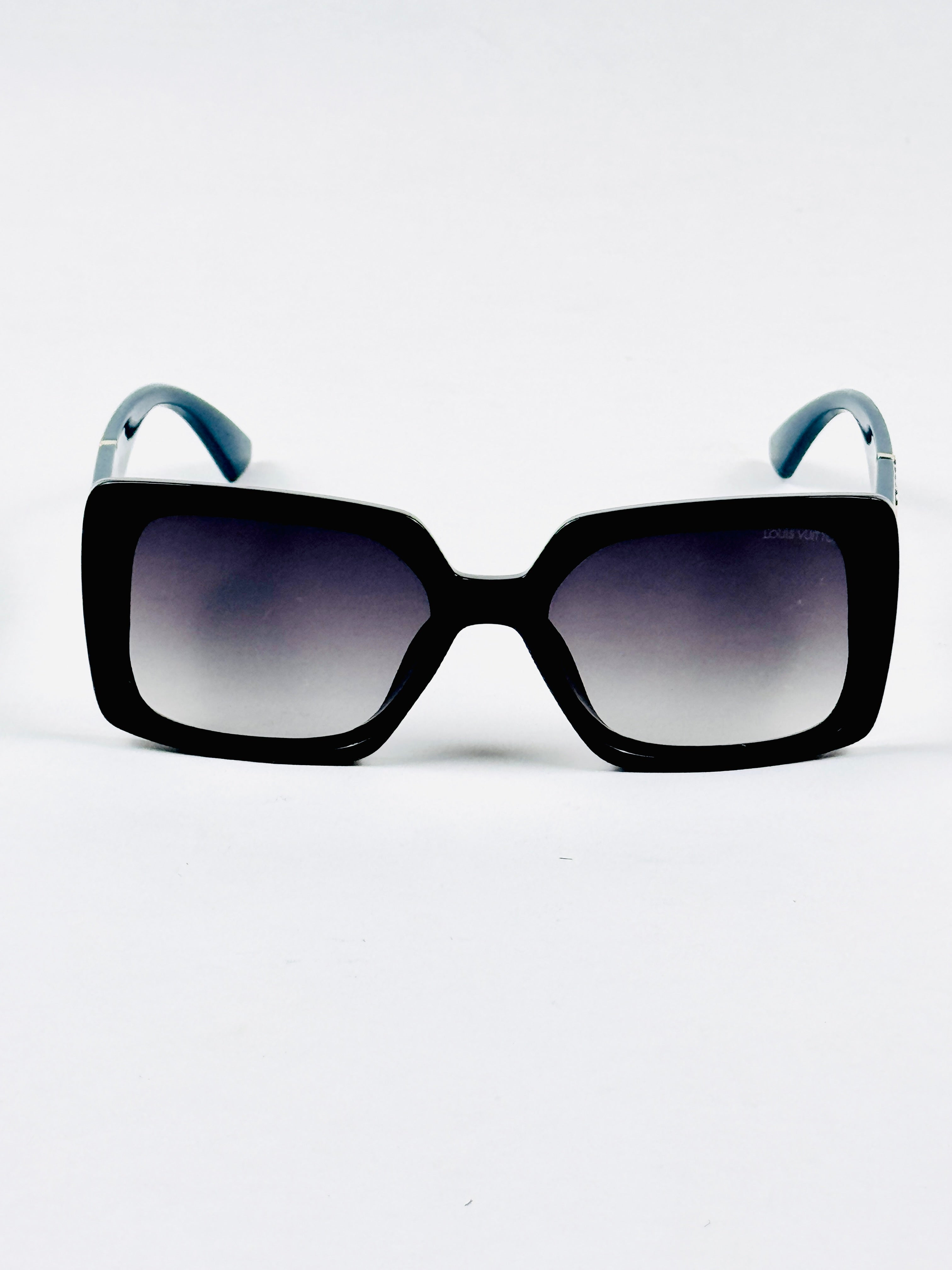 Louis Vuitton - 9076 – 61 – Black Gradient – Acetate – Sunglasses – Ladies