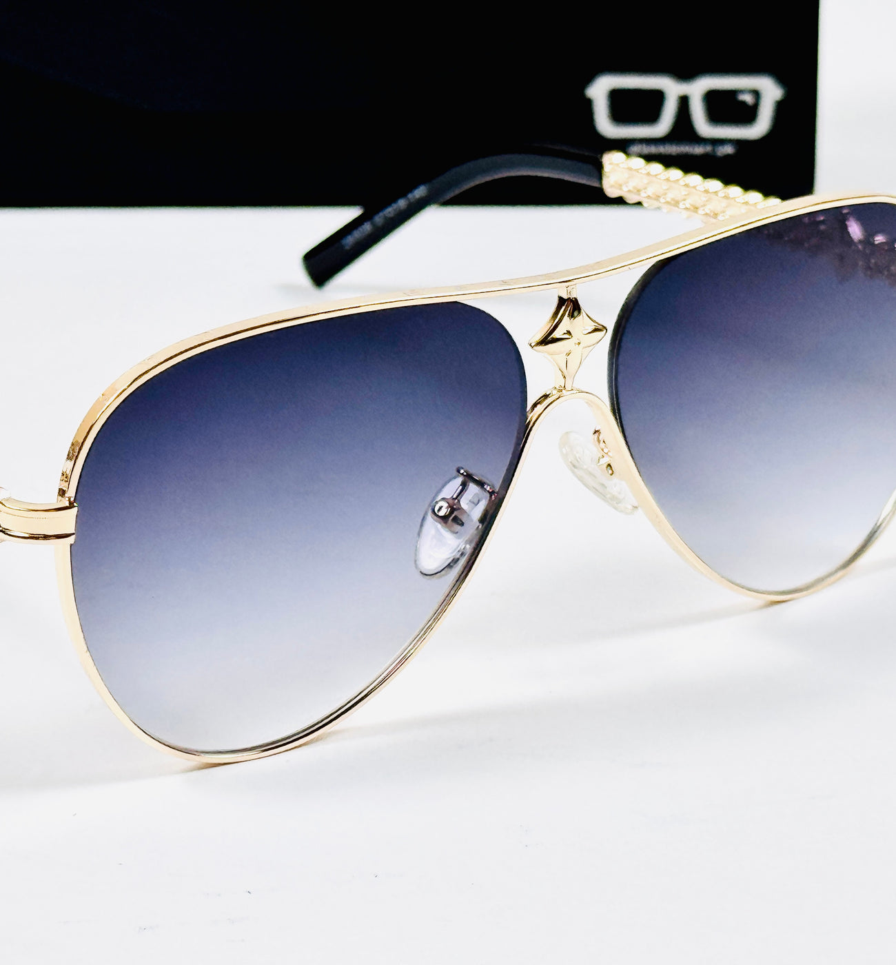 Lv – 2A808 – 57 – Golden Black Gradient – Metal - Sunglasses – Unisex