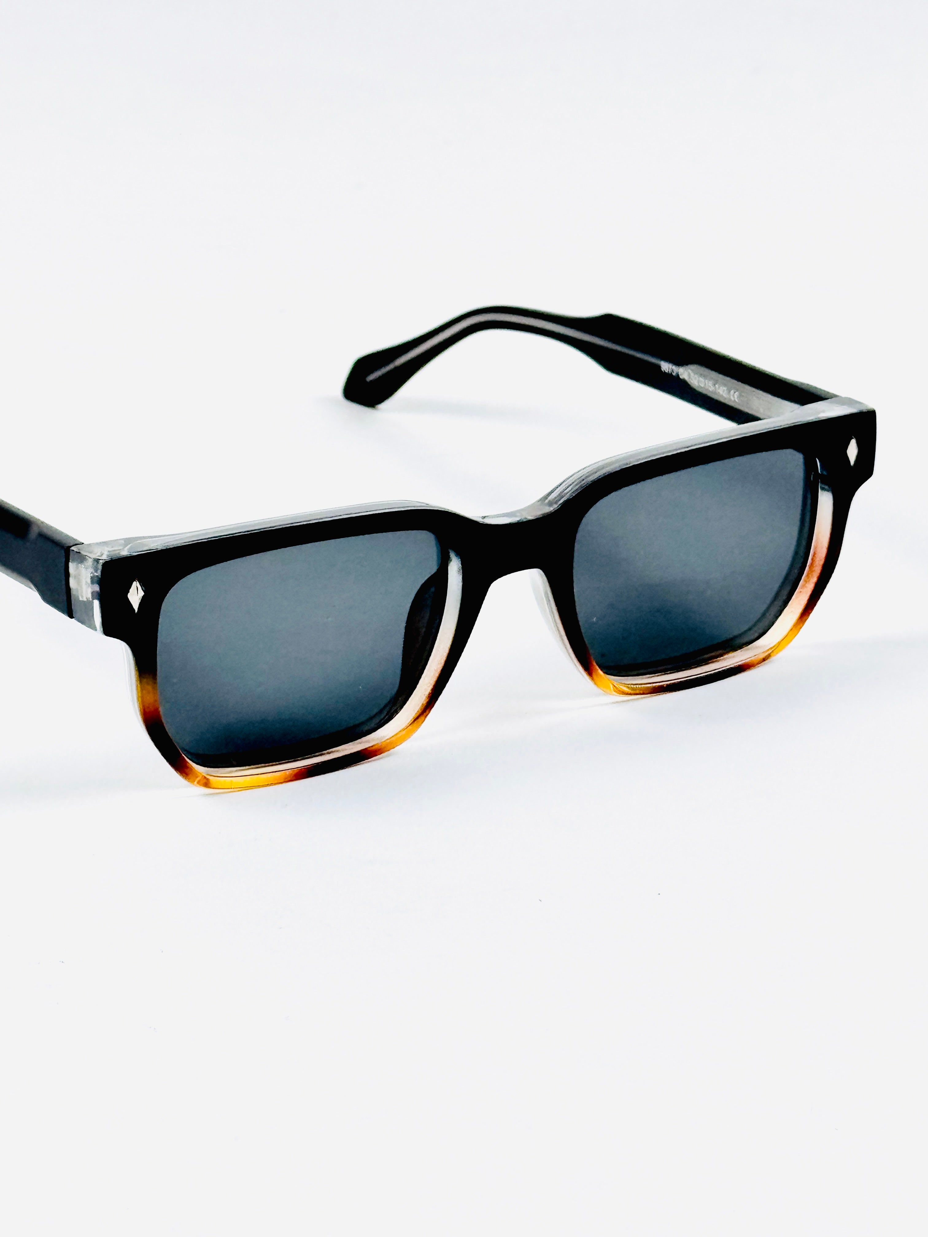 Moscot - 9873 – 52 – Black Tortoise – Acetate – Sunglasses – Unisex