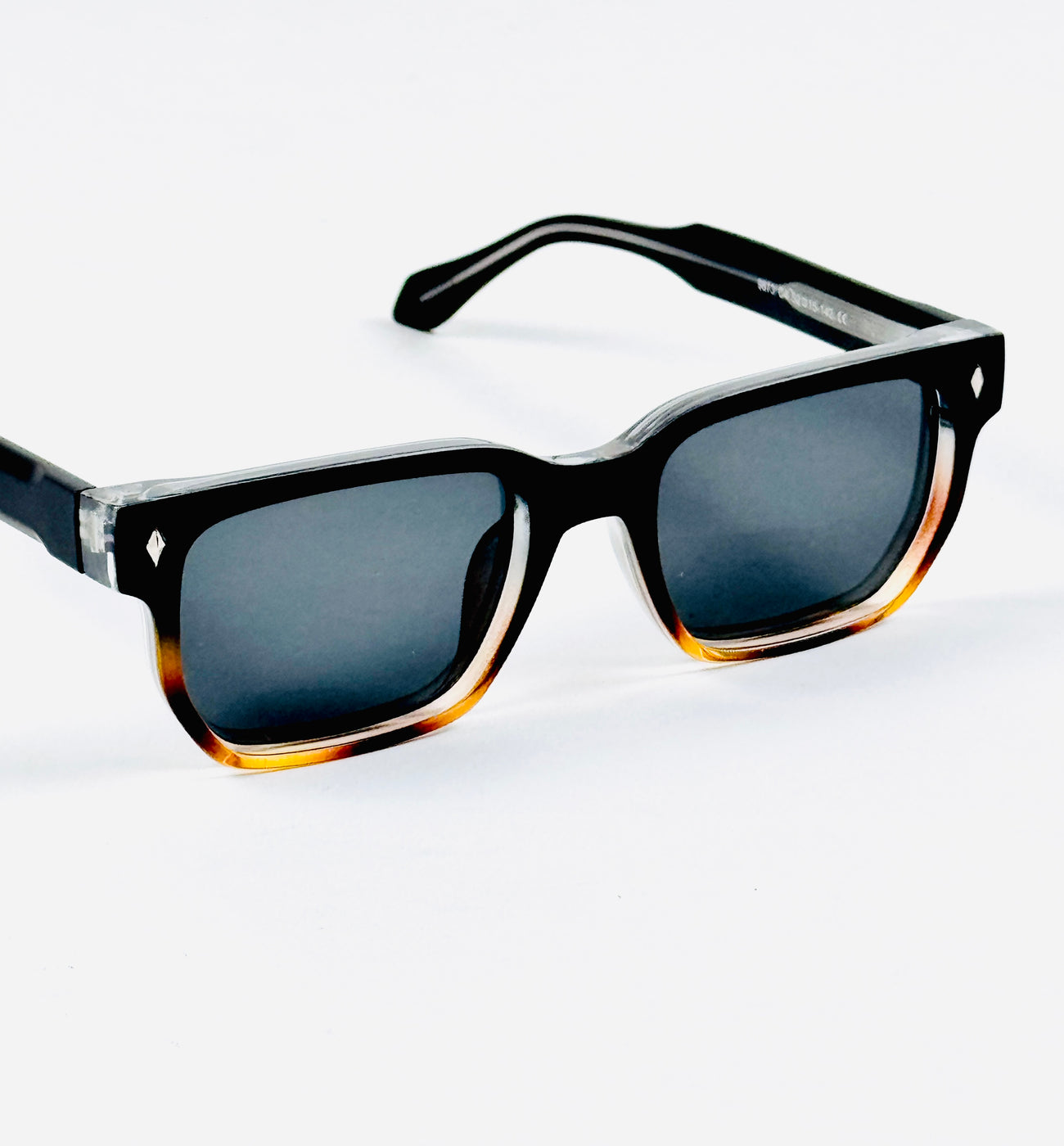 Moscot - 9873 – 52 – Black Tortoise – Acetate – Sunglasses – Unisex