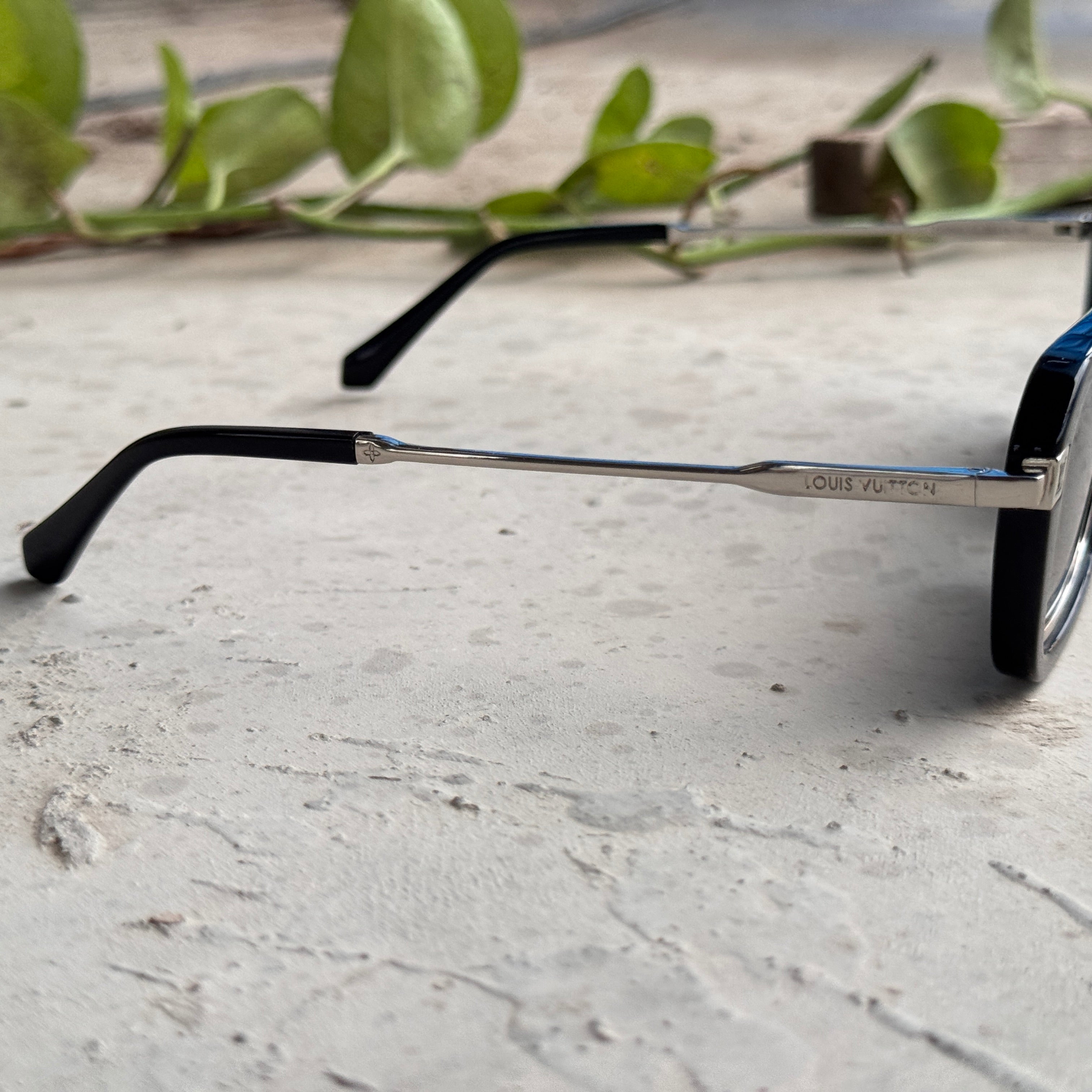 Louis Vuitton – 2596 - 55 – Silver Black – Acetate - Metal - Sunglasses – Unisex - Premium