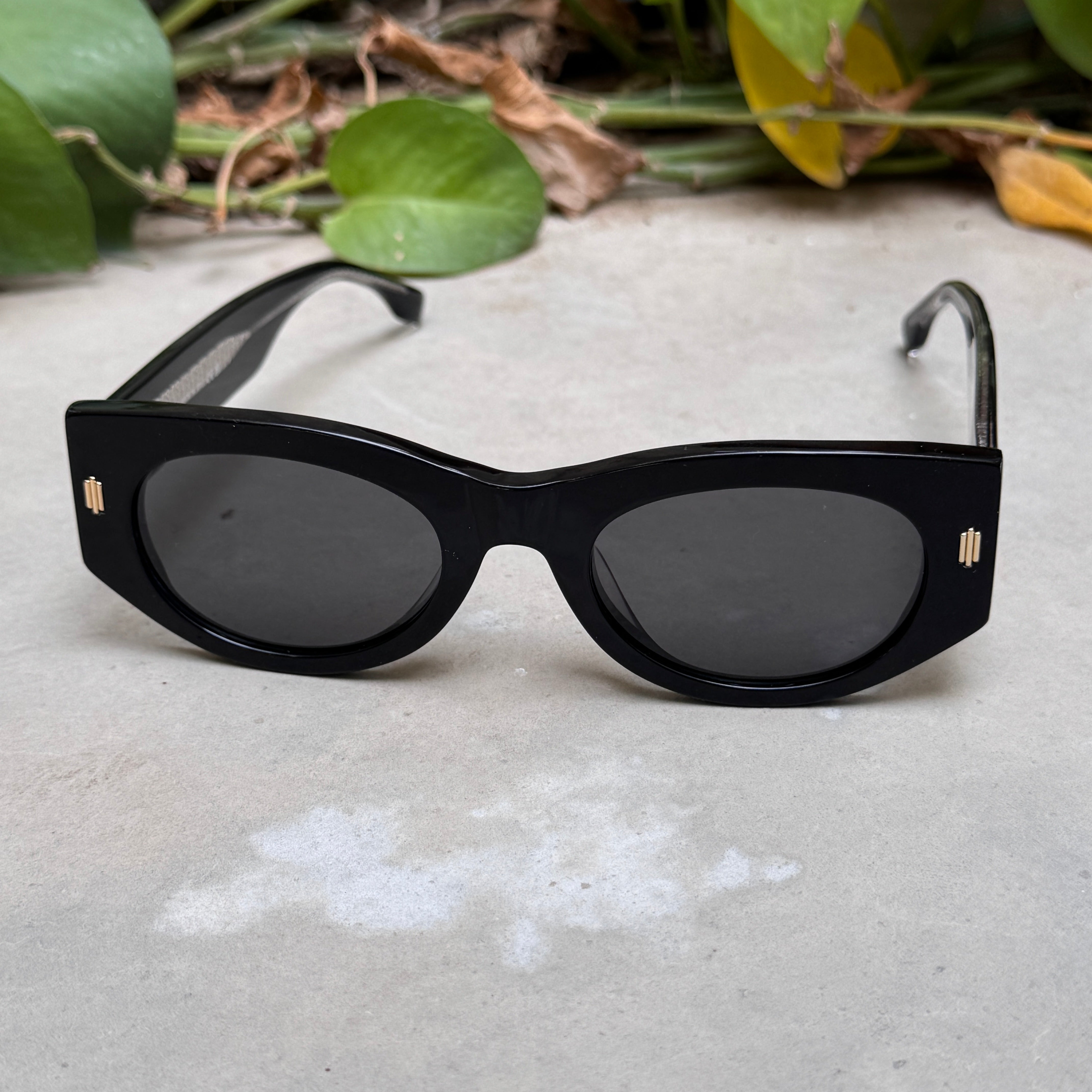 Fendi – 40125 - 50 – Black – Acetate - Sunglasses – Ladies - Premium