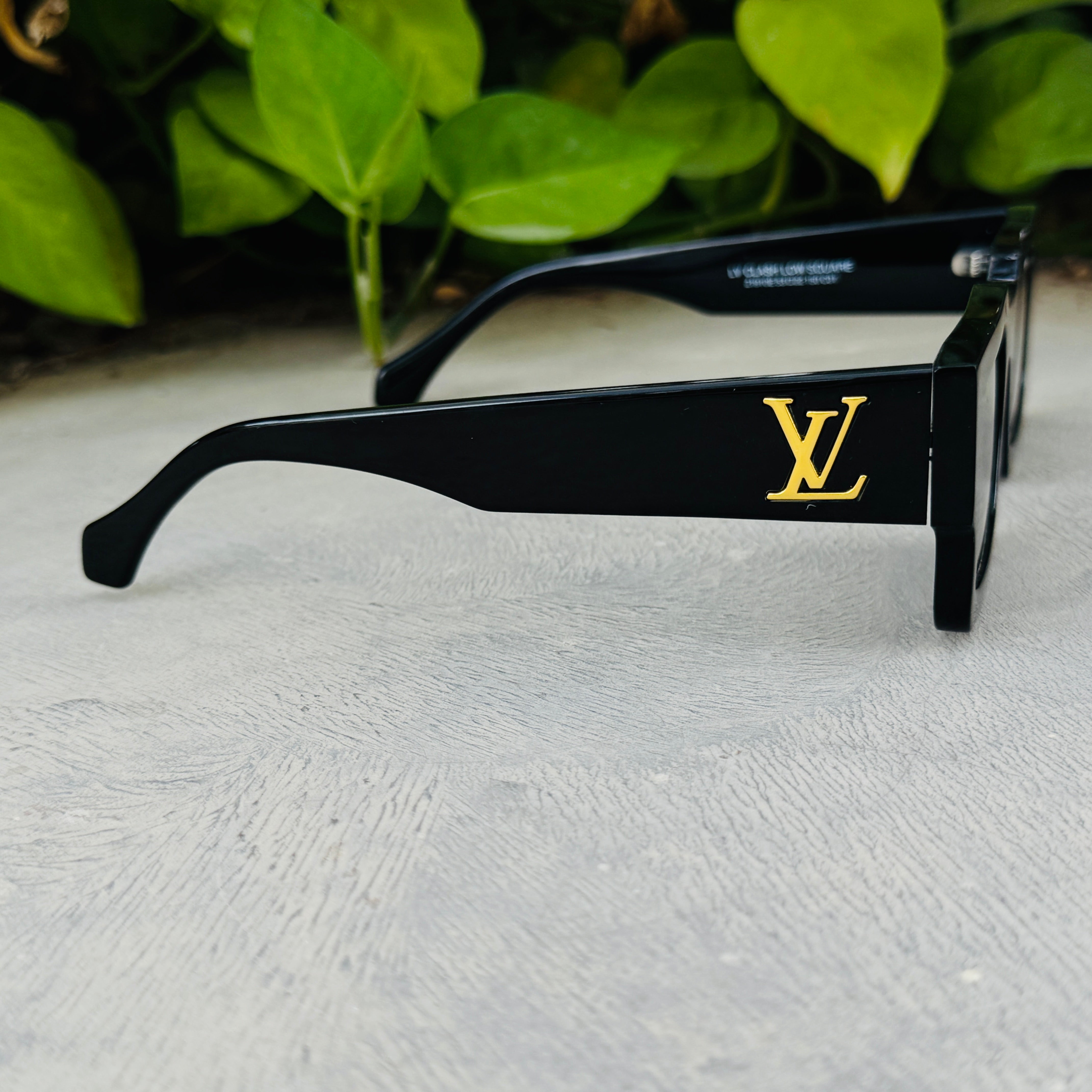 Louis Vuitton – 1910 - 53 –   Black - Acetate - Sunglasses – Unisex - Premium