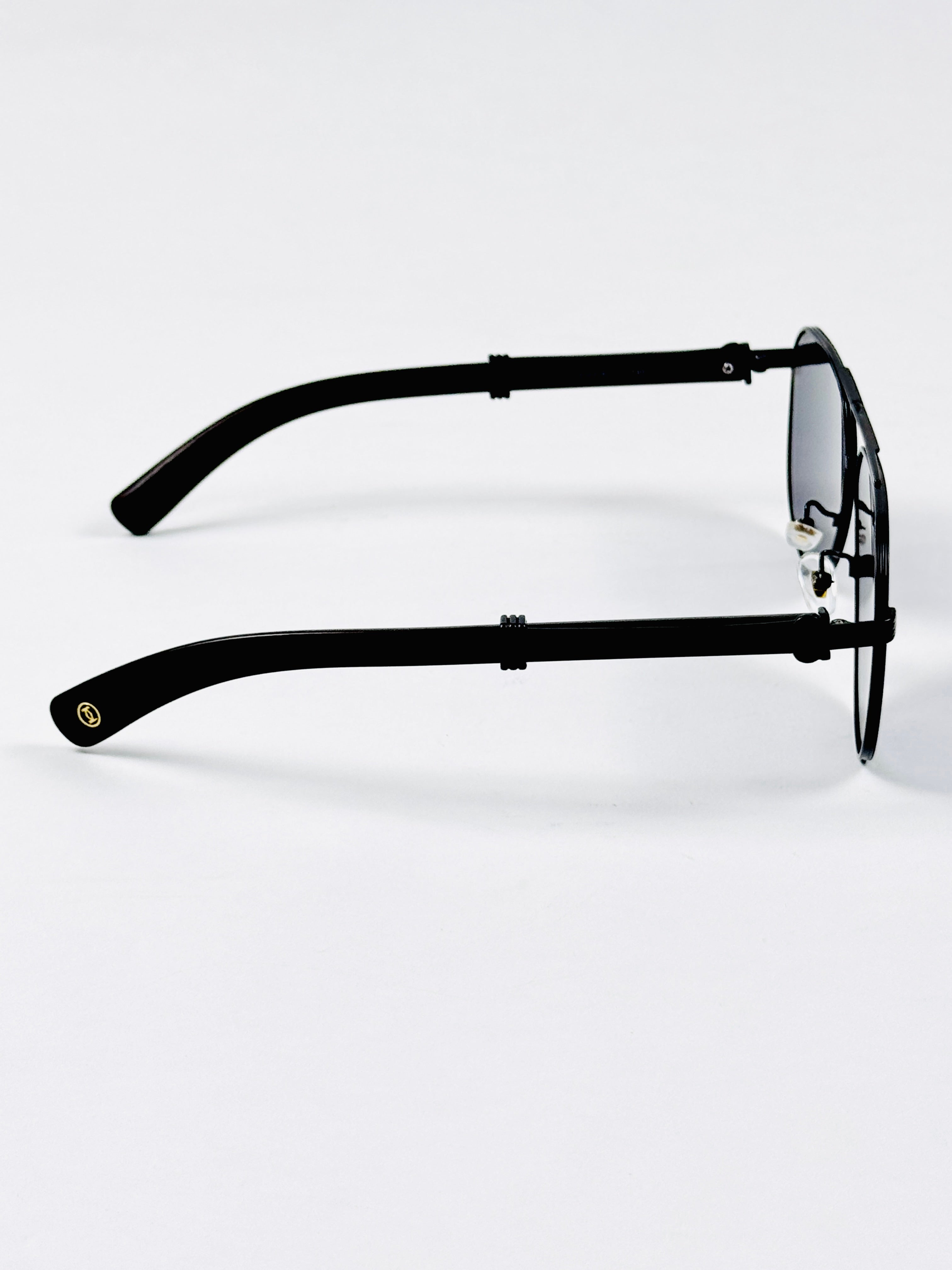 Cartier – 23169 – 60 – Black – Metal – Sunglasses – Unisex