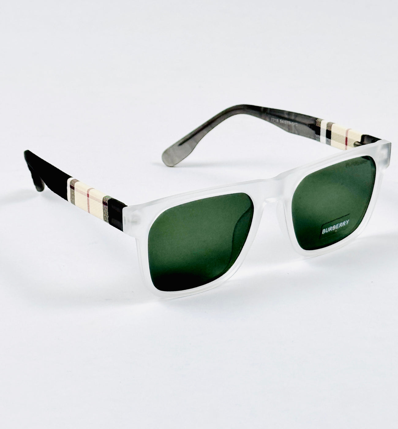 Burberry - 7717 – 53 – White Green – Acetate – Sunglasses – Unisex