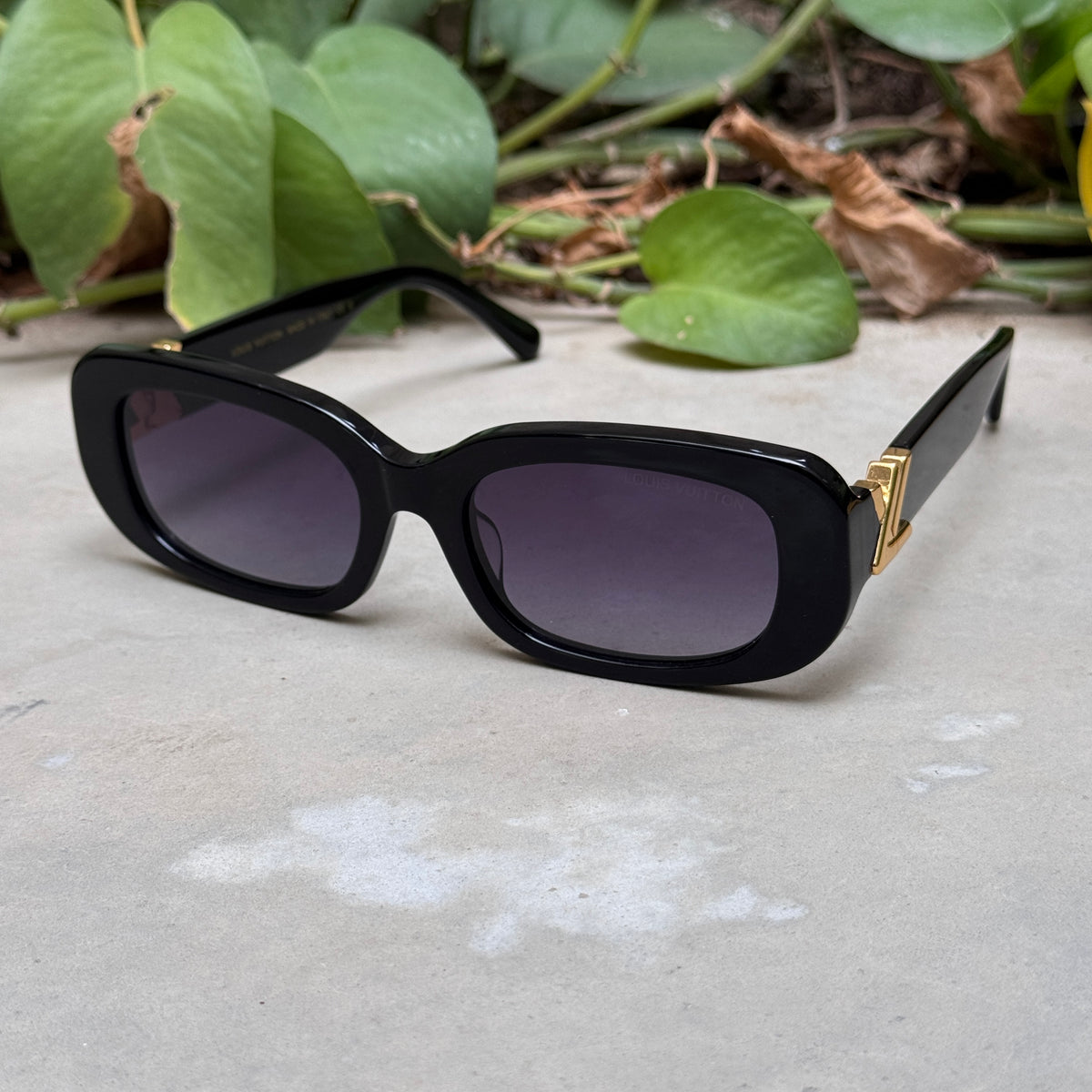 Louis Vuitton – 3013 - 54 – Black Gradient – Acetate - Sunglasses – Ladies - Premium