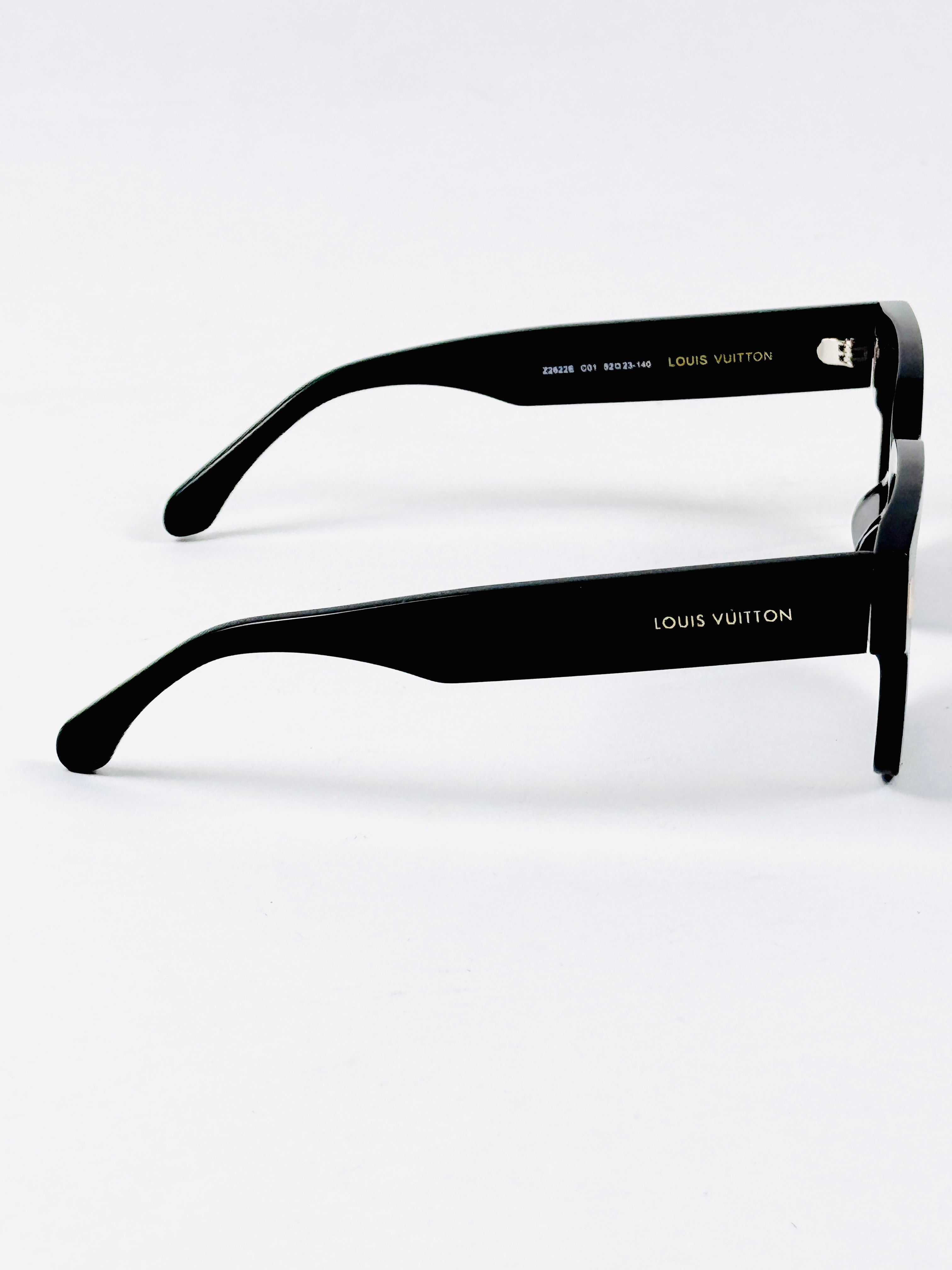 Louis Vuitton – 2622 – 52 – Black –  Acetate - Sunglasses – Unisex - Premium