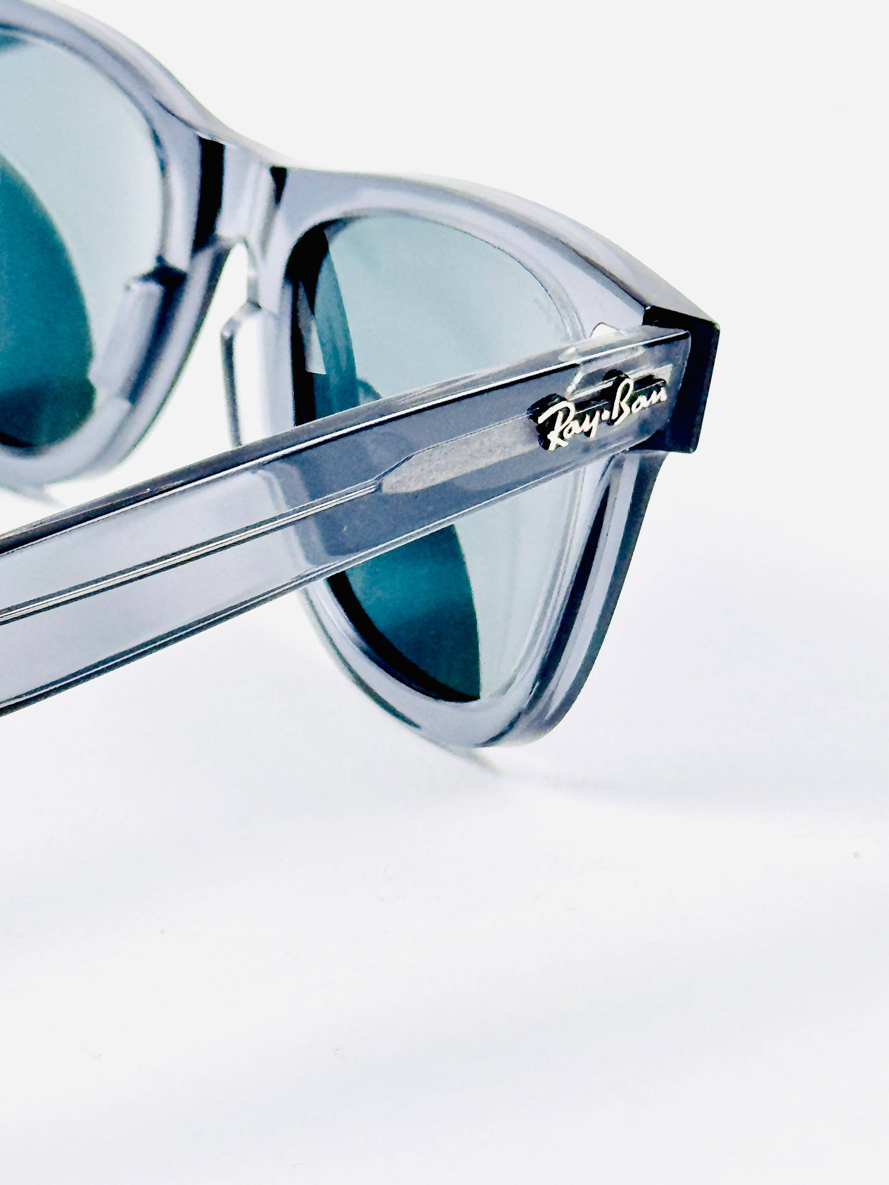 RayBan – 2140 – 50 – Grey –  Acetate- Sunglasses – Unisex - Premium