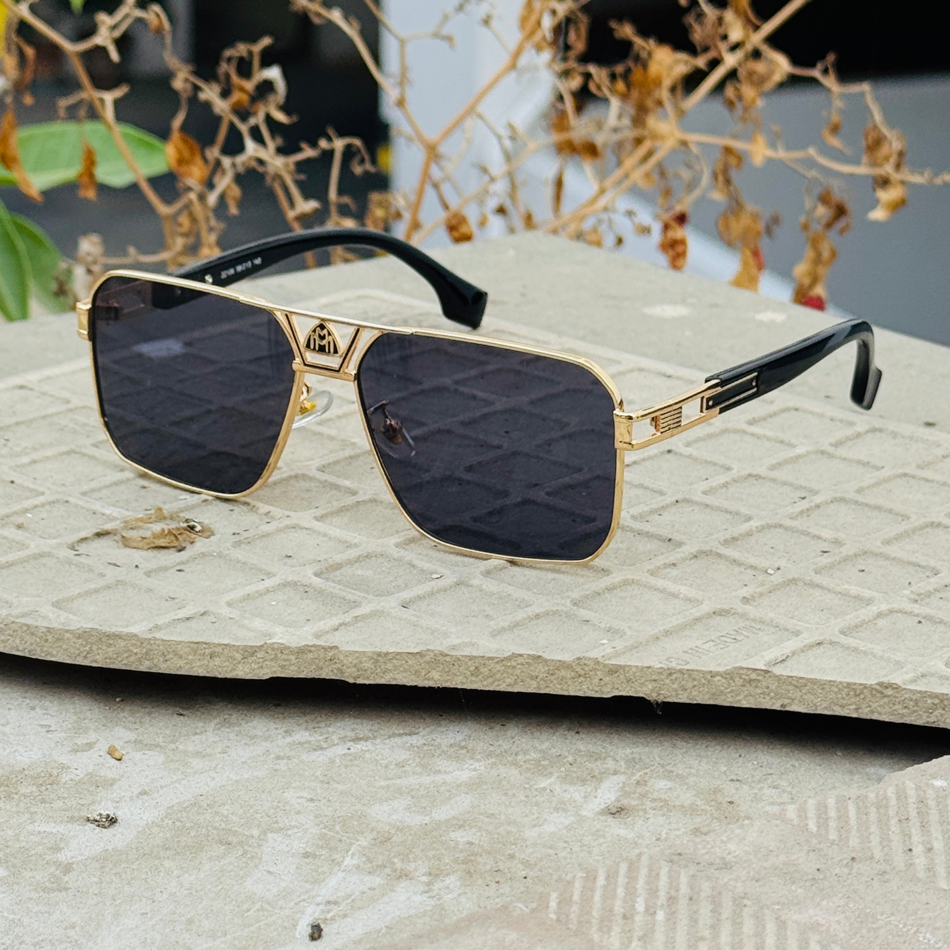Maybach – 22106 – 58 – Golden Black – Metal – Sunglasses – Unisex
