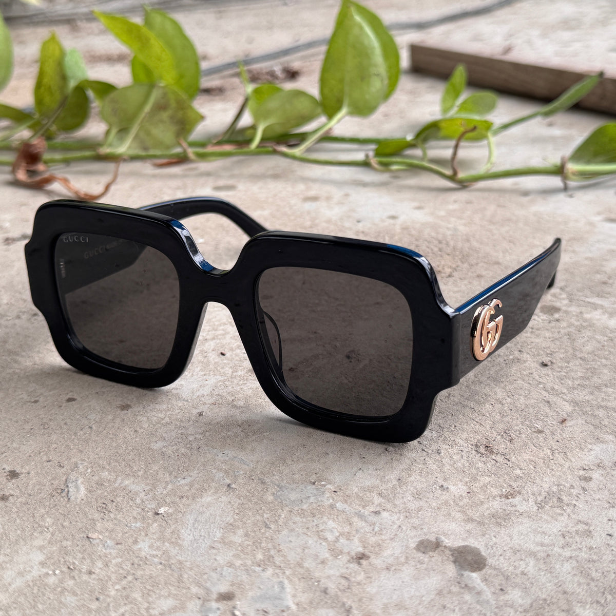 Gucci – 1547 - 50 – Black - Acetate - Sunglasses – Ladies - Premium