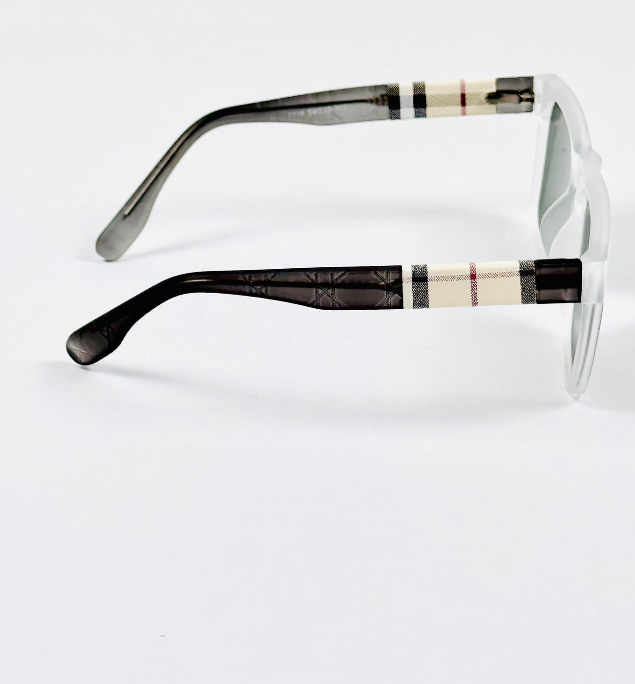 Burberry - 7717 – 53 – White Green – Acetate – Sunglasses – Unisex