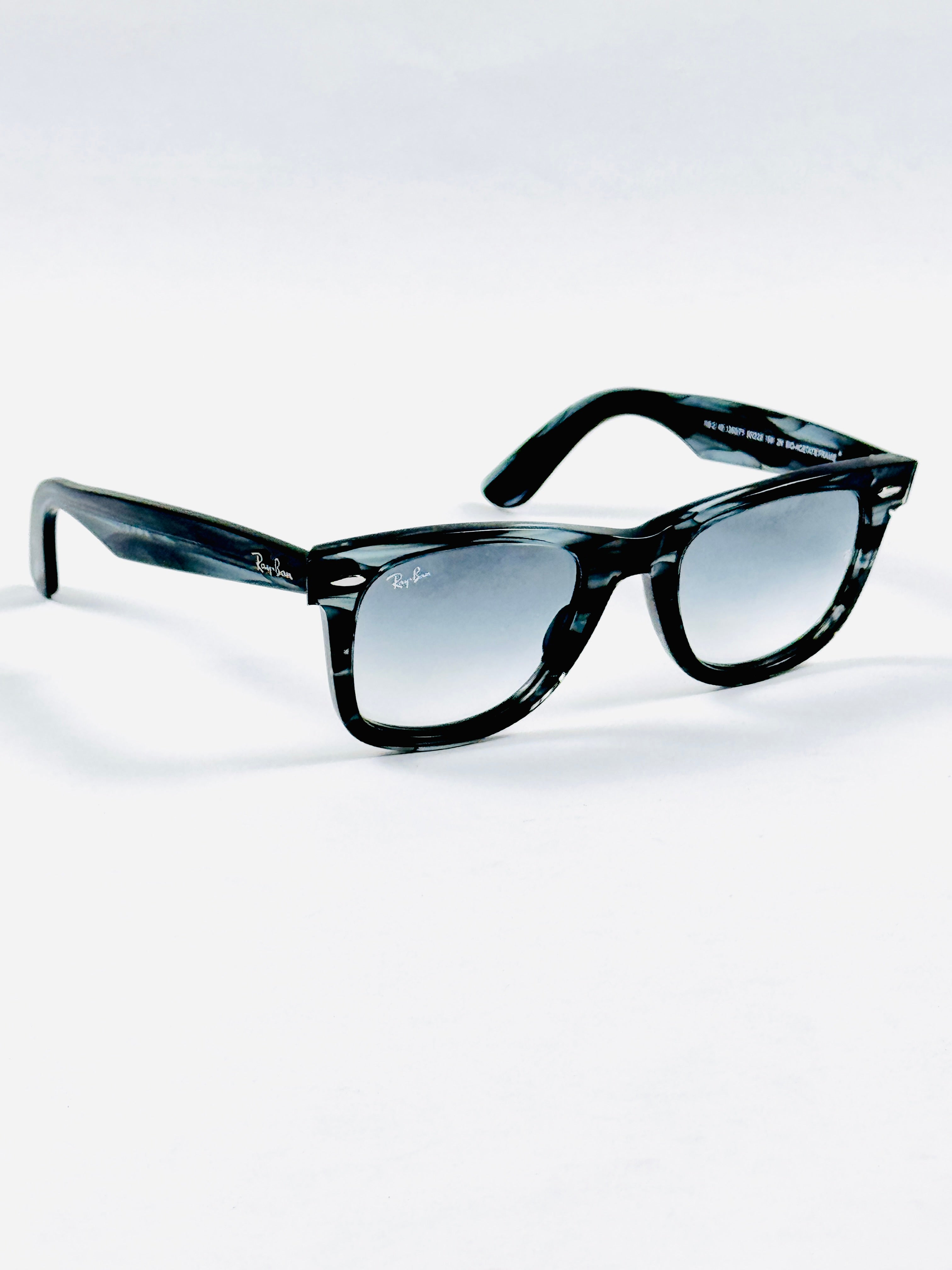 RayBan – 2140 – 50 – Grey Textured –  Acetate- Sunglasses – Unisex - Premium
