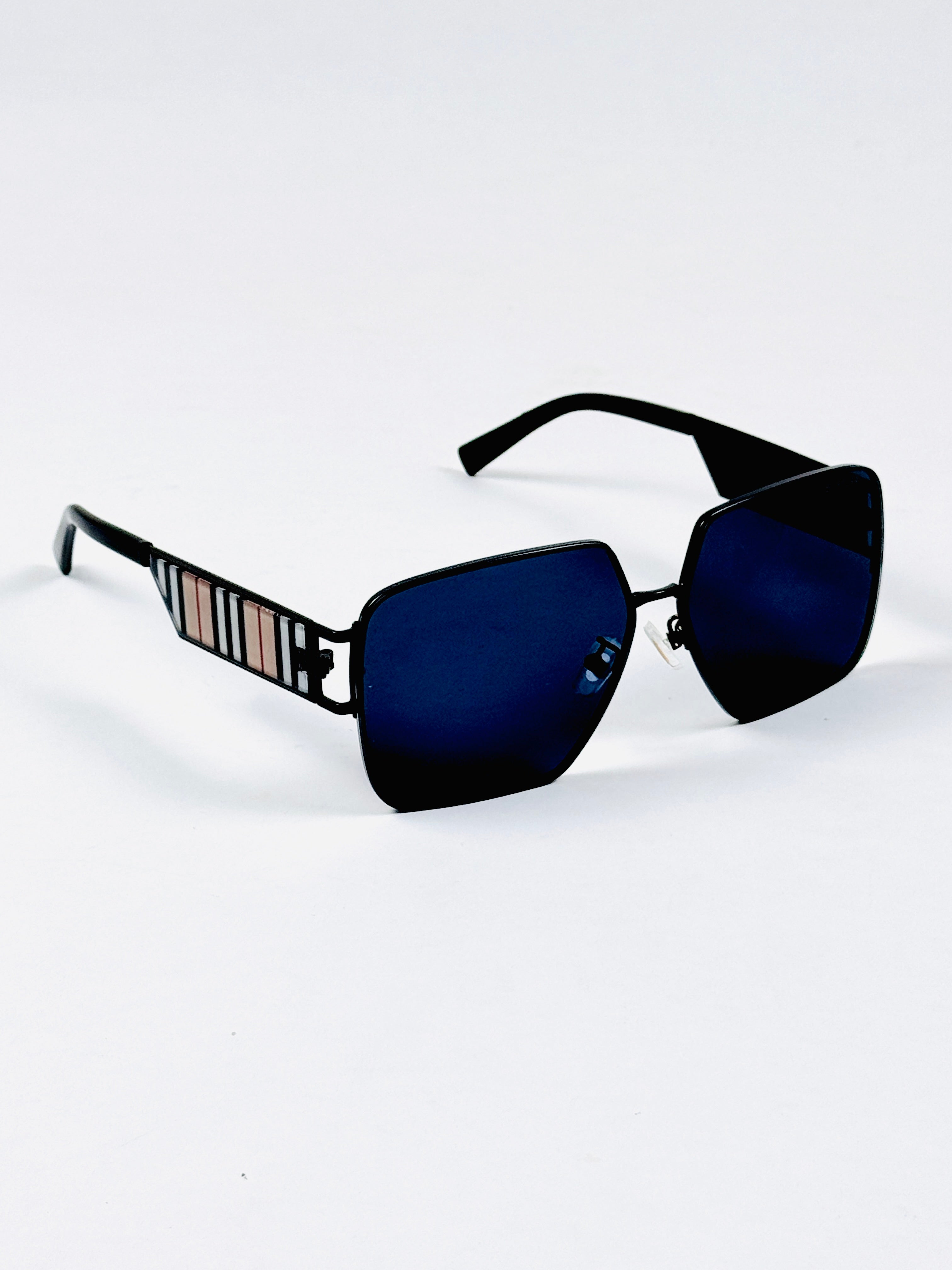 Burberry – 2A478 – 56 – Black – Metal – Sunglasses – Unisex