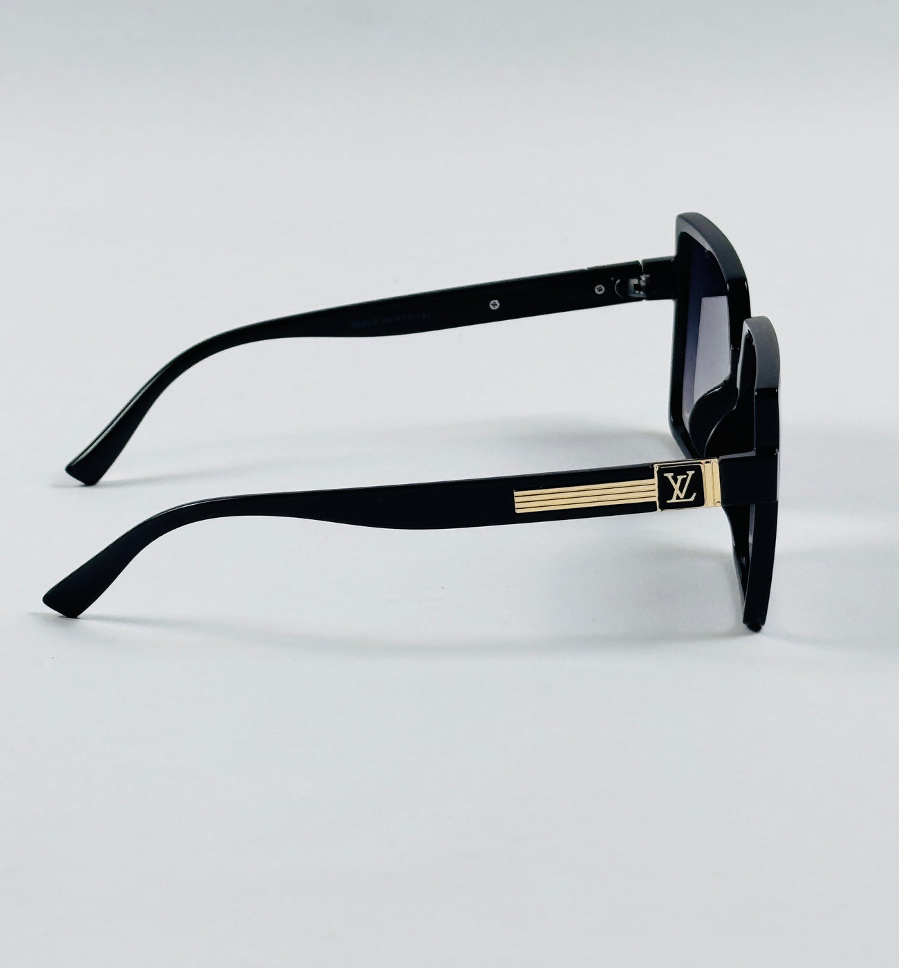 Louis Vuitton - 36228 – 60 – Black Gradient – Acetate – Sunglasses – Ladies