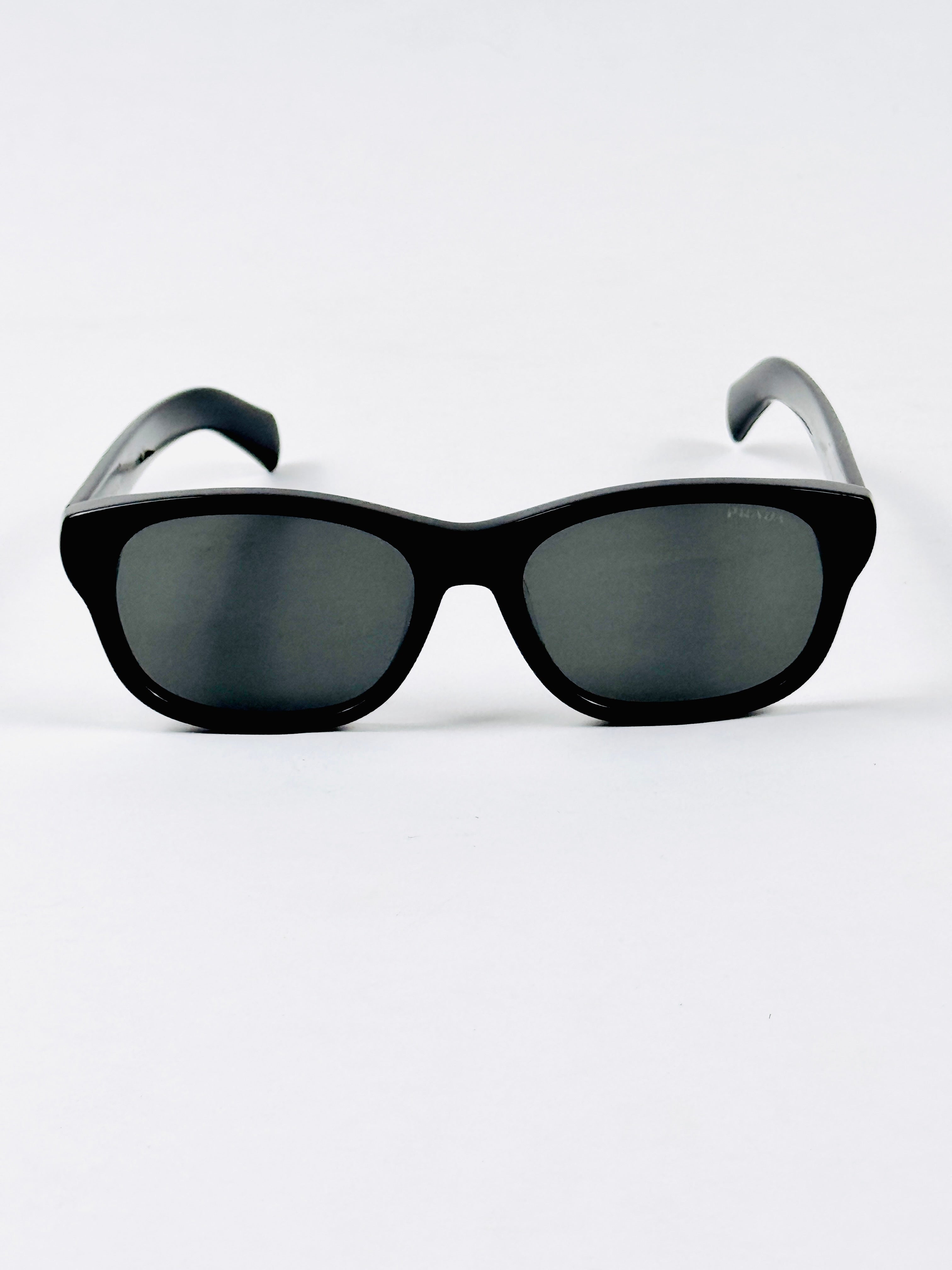 Prada – SPRc13S – 56 – Black –  Acetate - Sunglasses – Unisex - Premium
