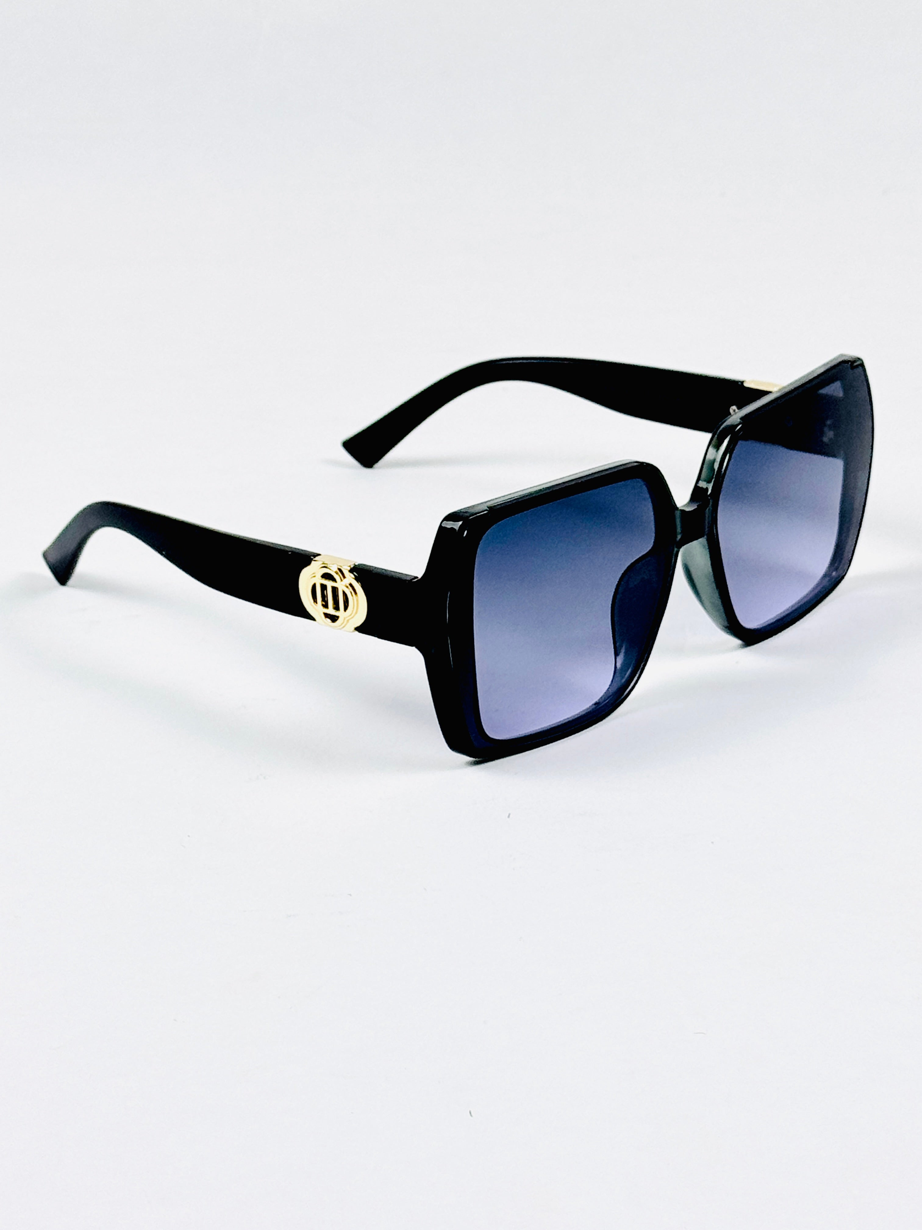 Louis Vuitton - 6061 – 63 – Black Gradient – Acetate – Sunglasses – Ladies
