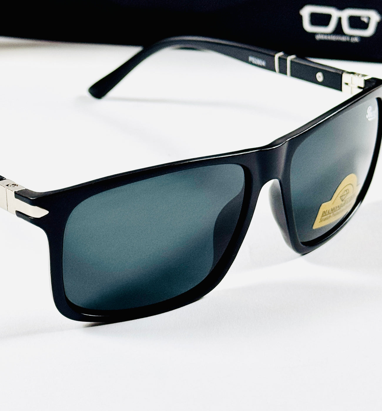 Persol – 4229 - 52 - Black – Acetate - Sunglasses – Unisex