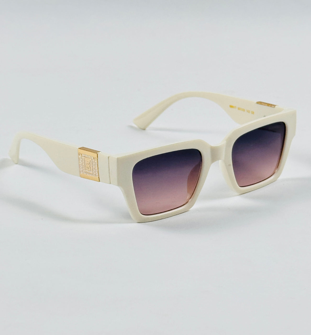 Burberry’s - 9017 – 50 – White Pink – Acetate – Sunglasses – Unisex