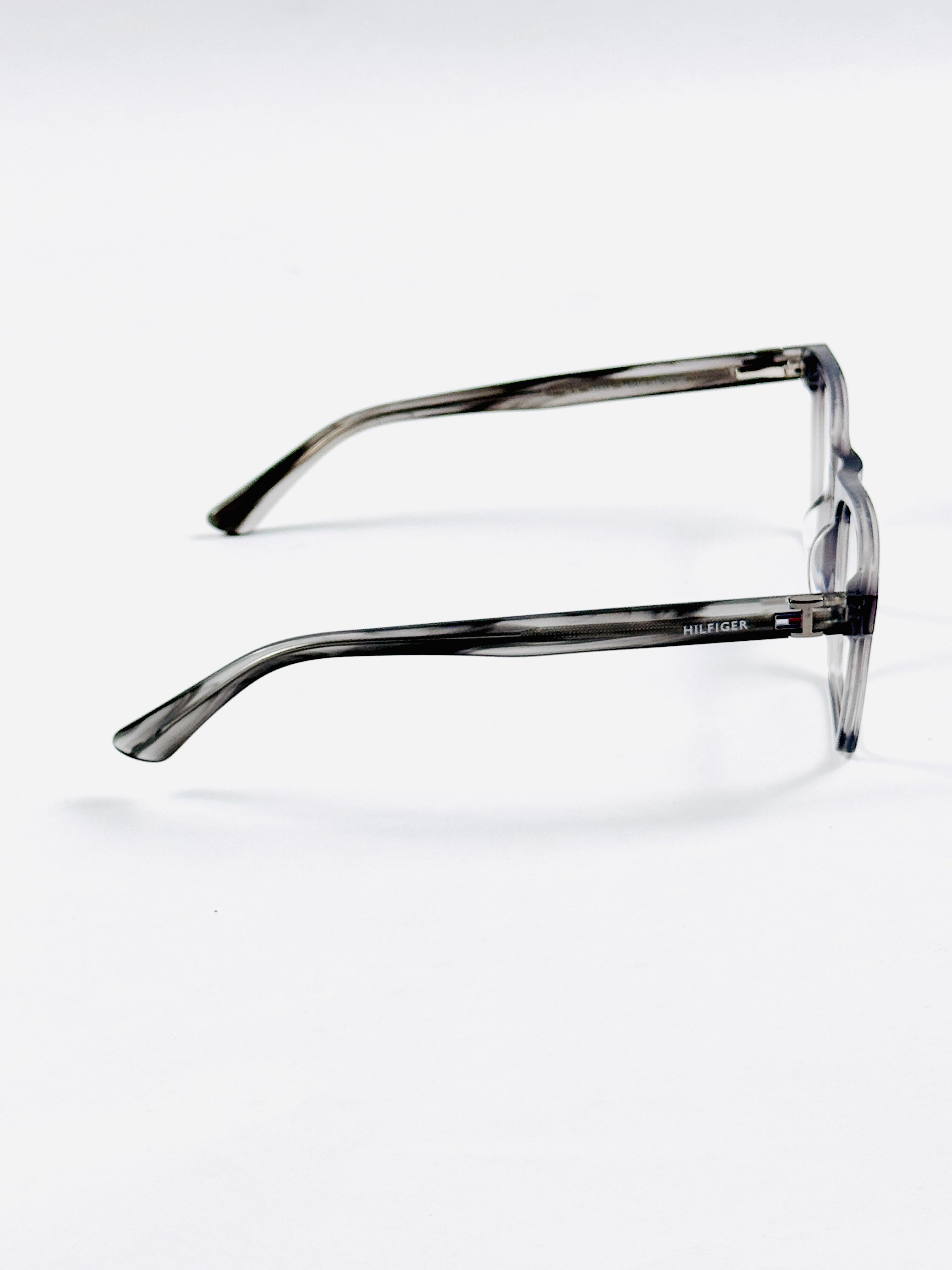 Tommy Hilfiger  – 25121 – 54 – Grey - Acetate - Optics – Unisex