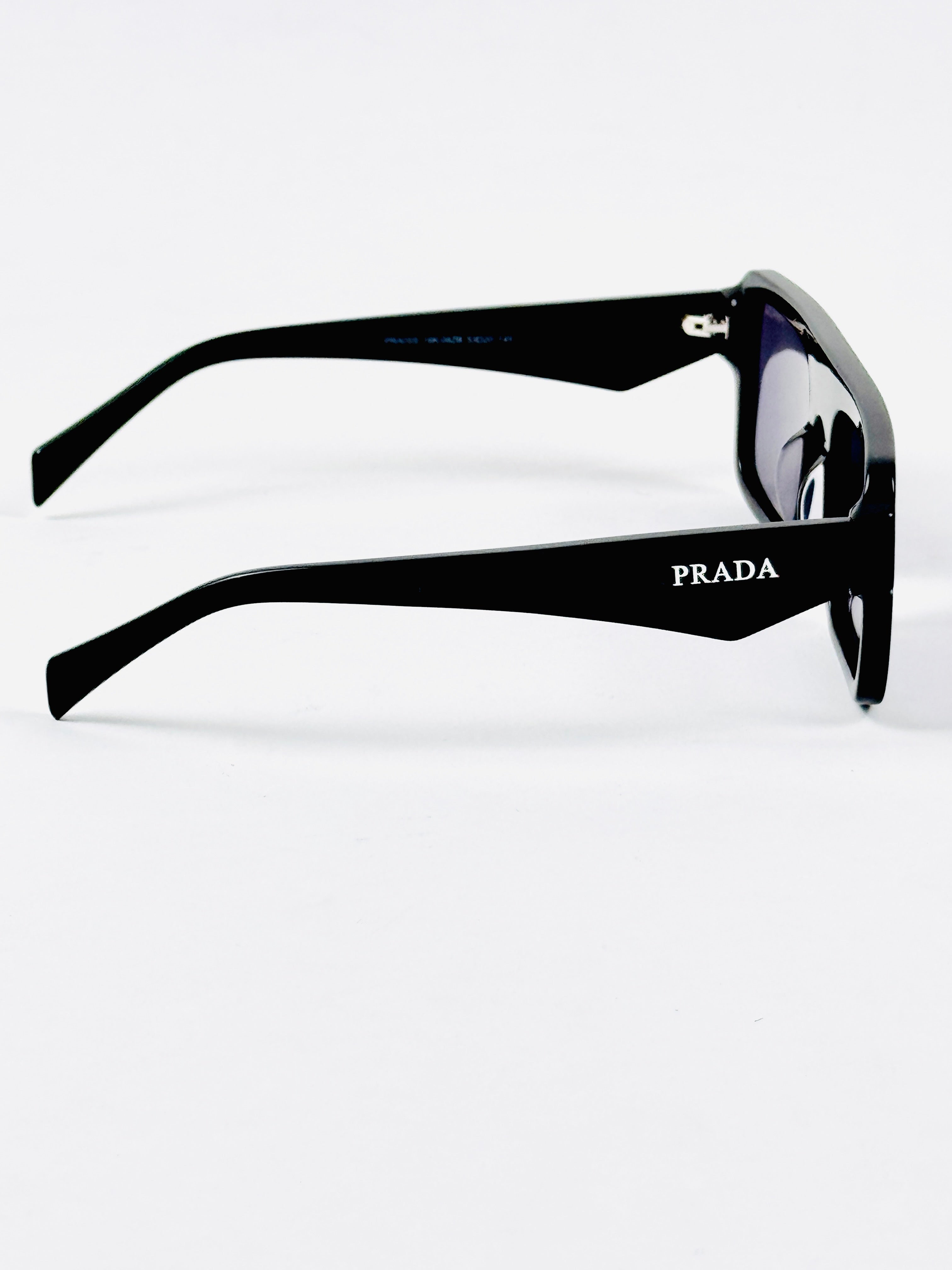 Prada – PRA05s – 53 – Black –  Acetate - Sunglasses – Unisex - Premium