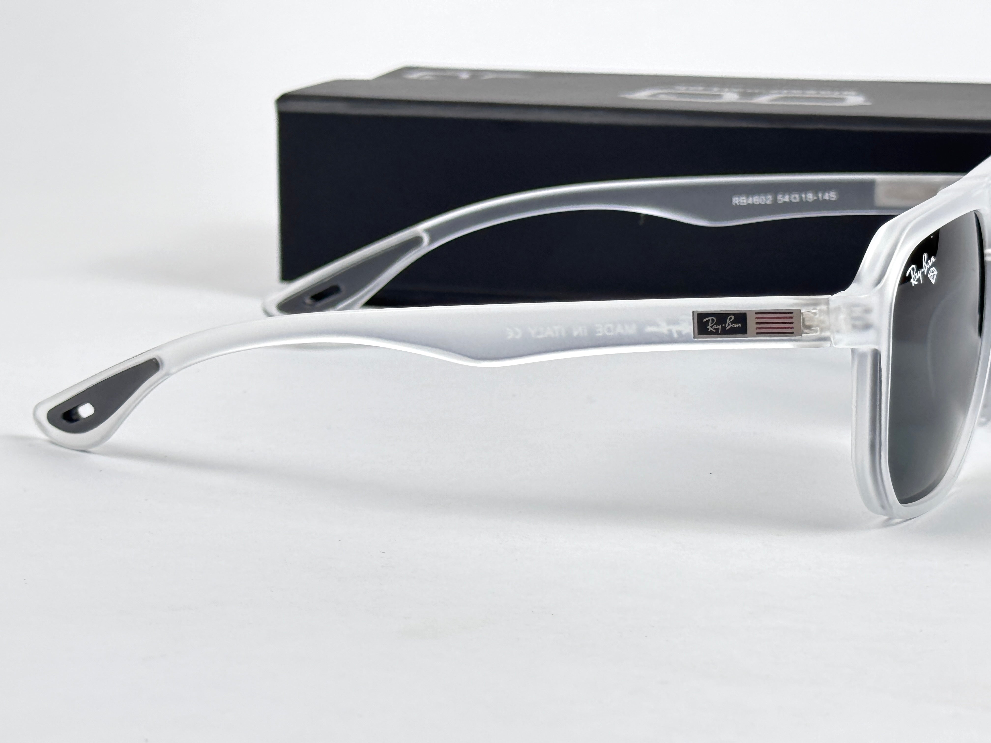 RayBan – 4602 – 54 – White Black –  Acetate- Sunglasses – Unisex (Glass Lens)