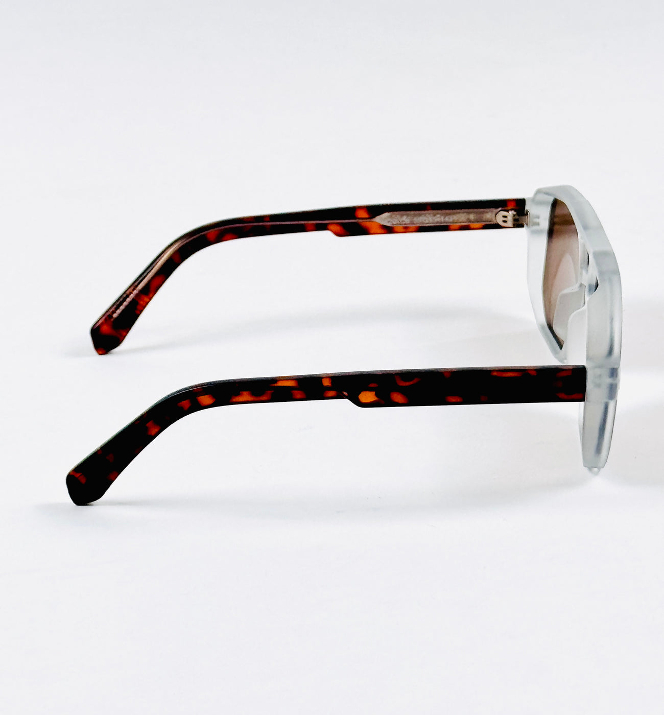 Moscot - 9820 – 55 – Transparent Brown – Acetate – Sunglasses – Unisex