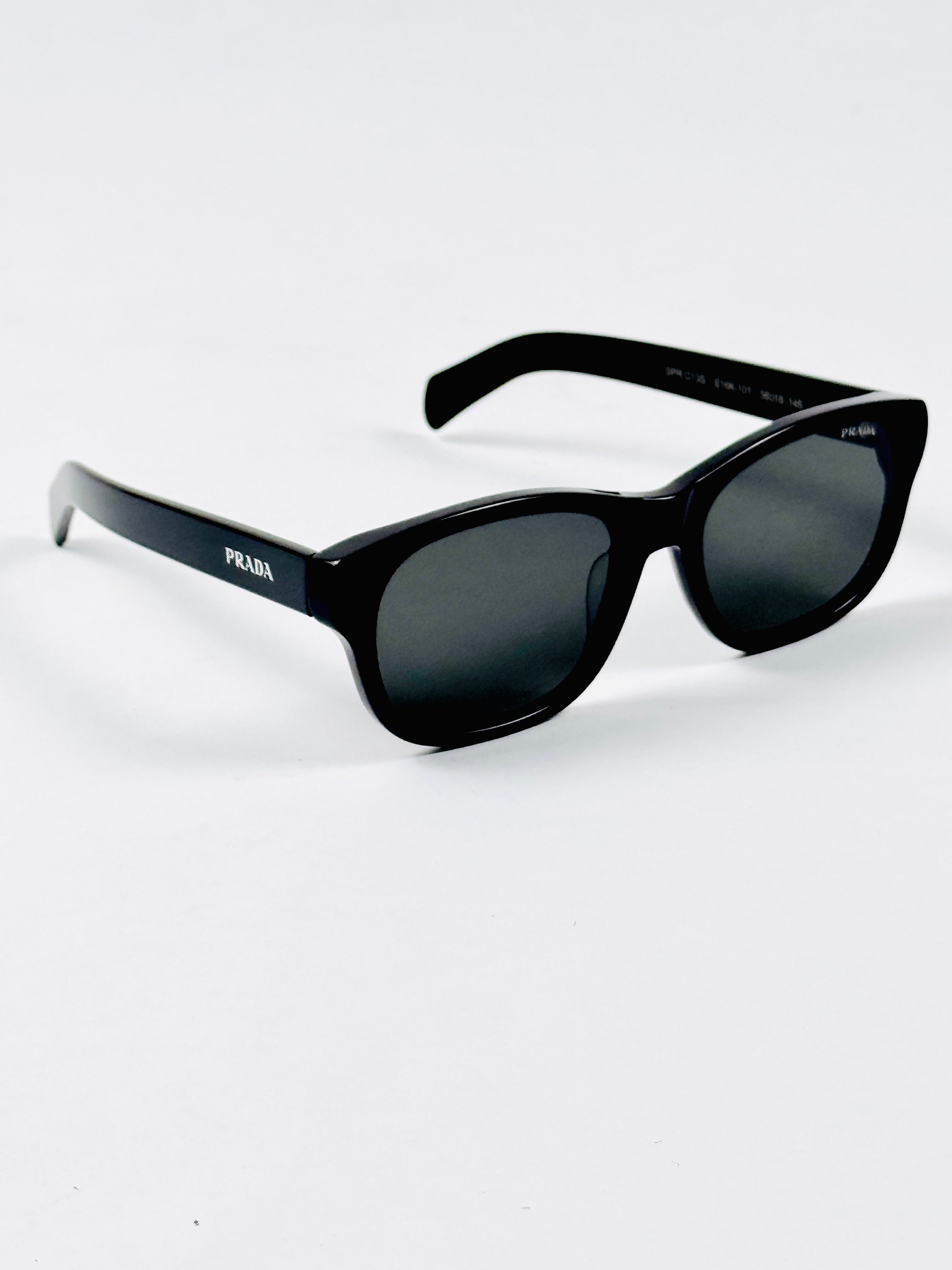 Prada – SPRc13S – 56 – Black –  Acetate - Sunglasses – Unisex - Premium