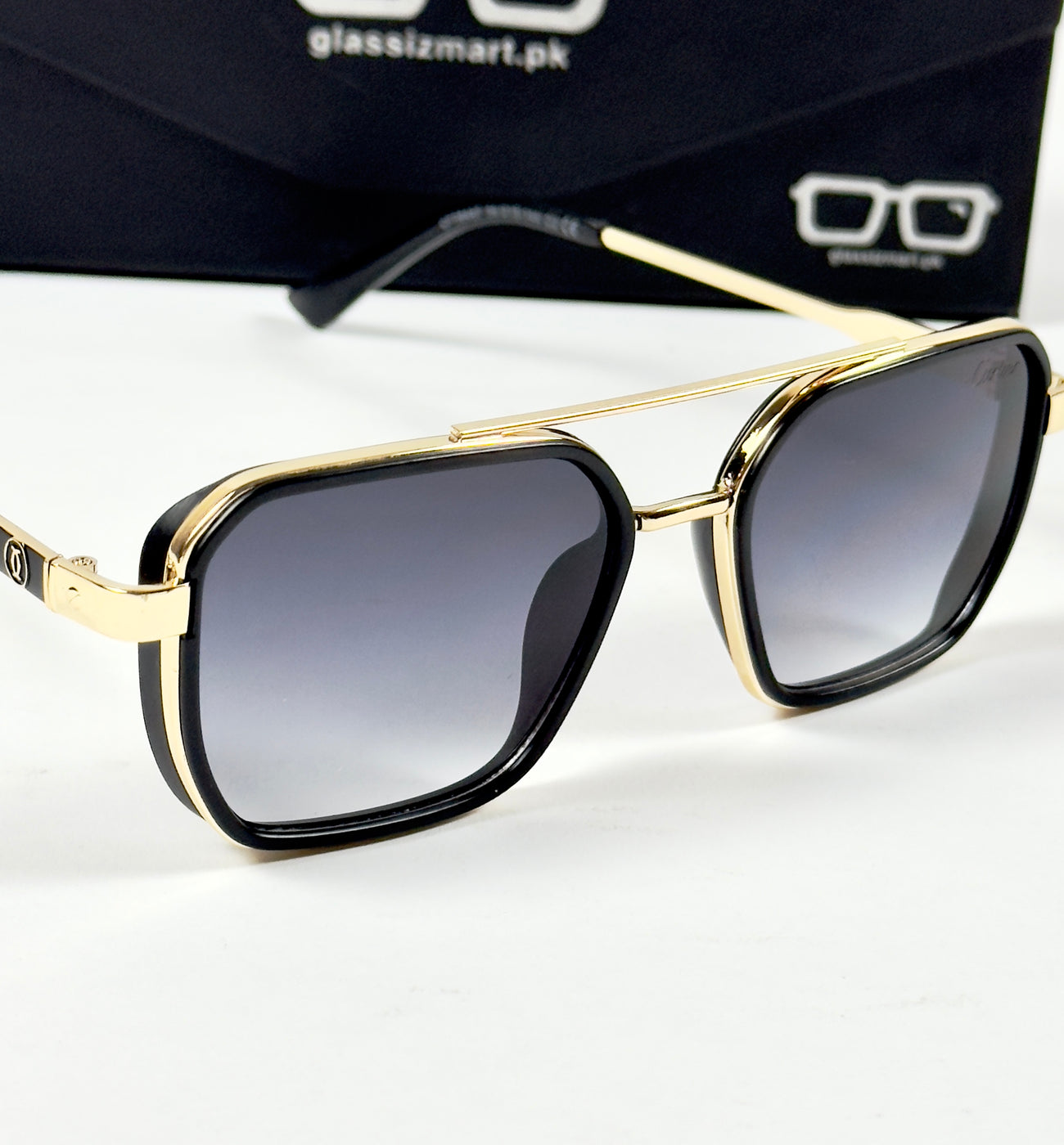 Cartier – 58497 – 54 – Golden Black Gradient  – Metal – Sunglasses – Unisex