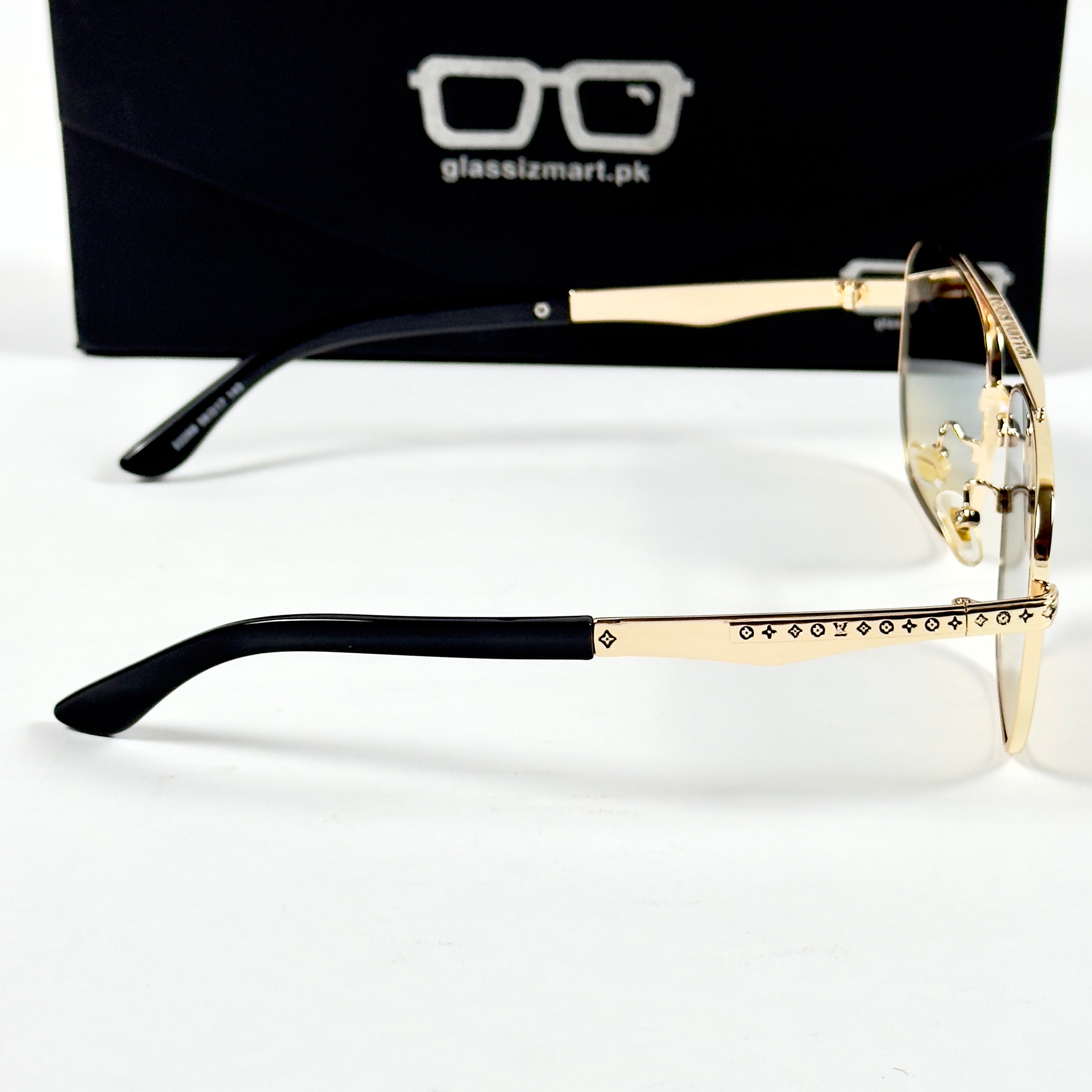 Louis Vuitton – 22289 – 56 – Golden Multi – Metal – Sunglasses – Unisex