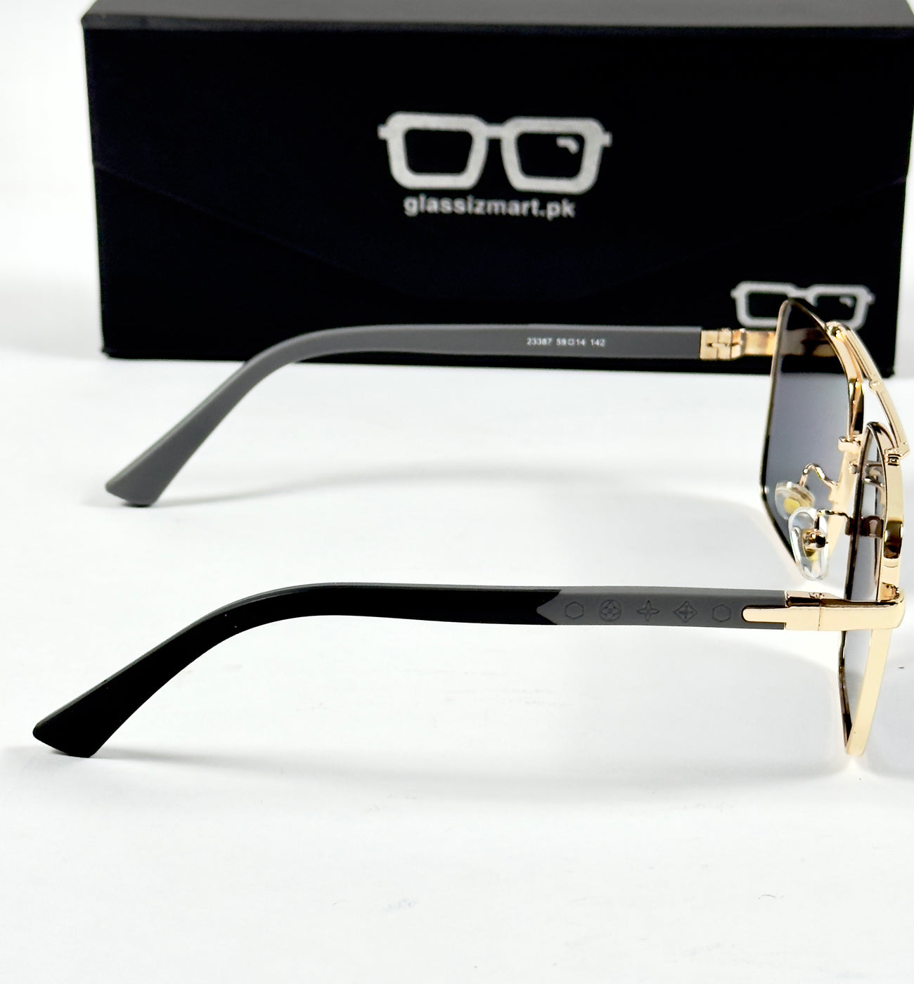 Louis Vuitton – 23387 - 59 – Golden Black - Metal - Sunglasses – Unisex