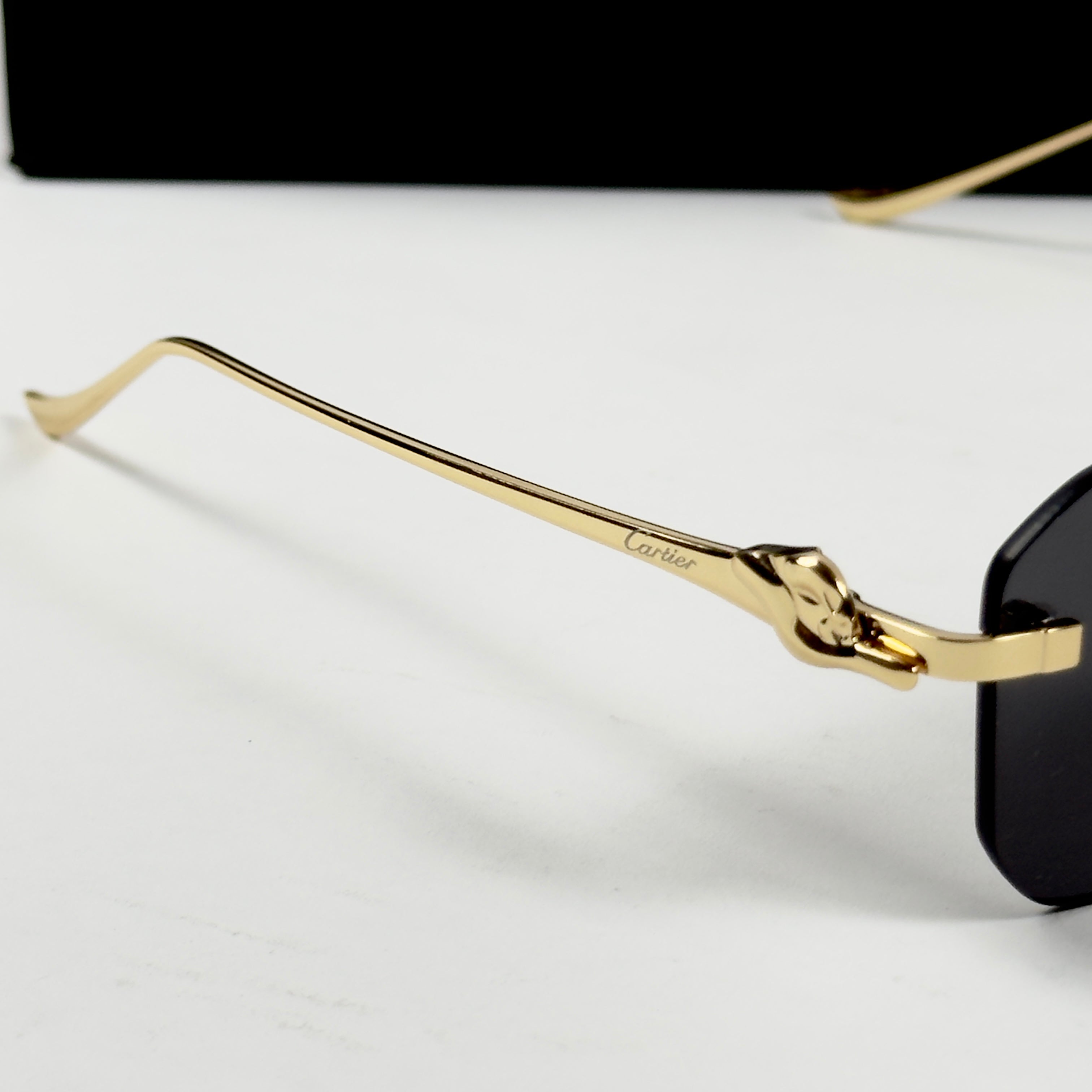 Cartier – 0506 - 56 – Golden Black - Metal - Sunglasses – Unisex - Premium