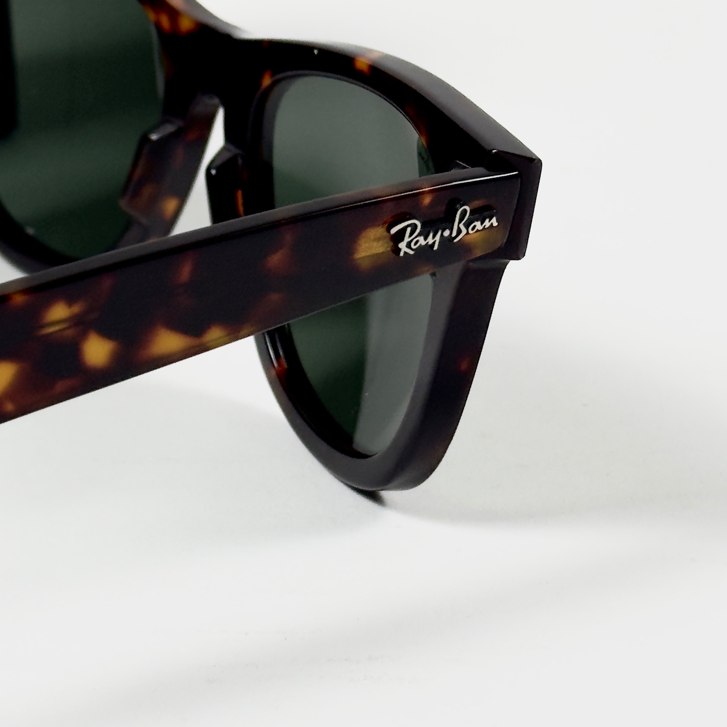 RayBan – 2140 – 54 – Tortoise Green –  Acetate- Sunglasses – Unisex - Premium