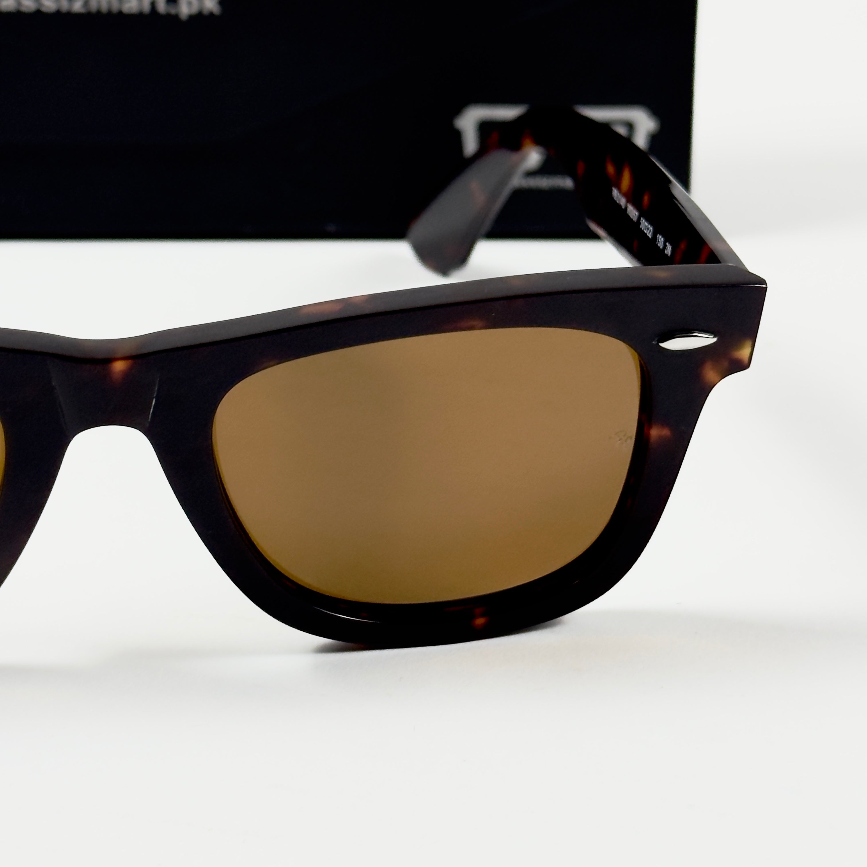 RayBan – 2140 – 54 – Tortoise Brown –  Acetate- Sunglasses – Unisex - Premium