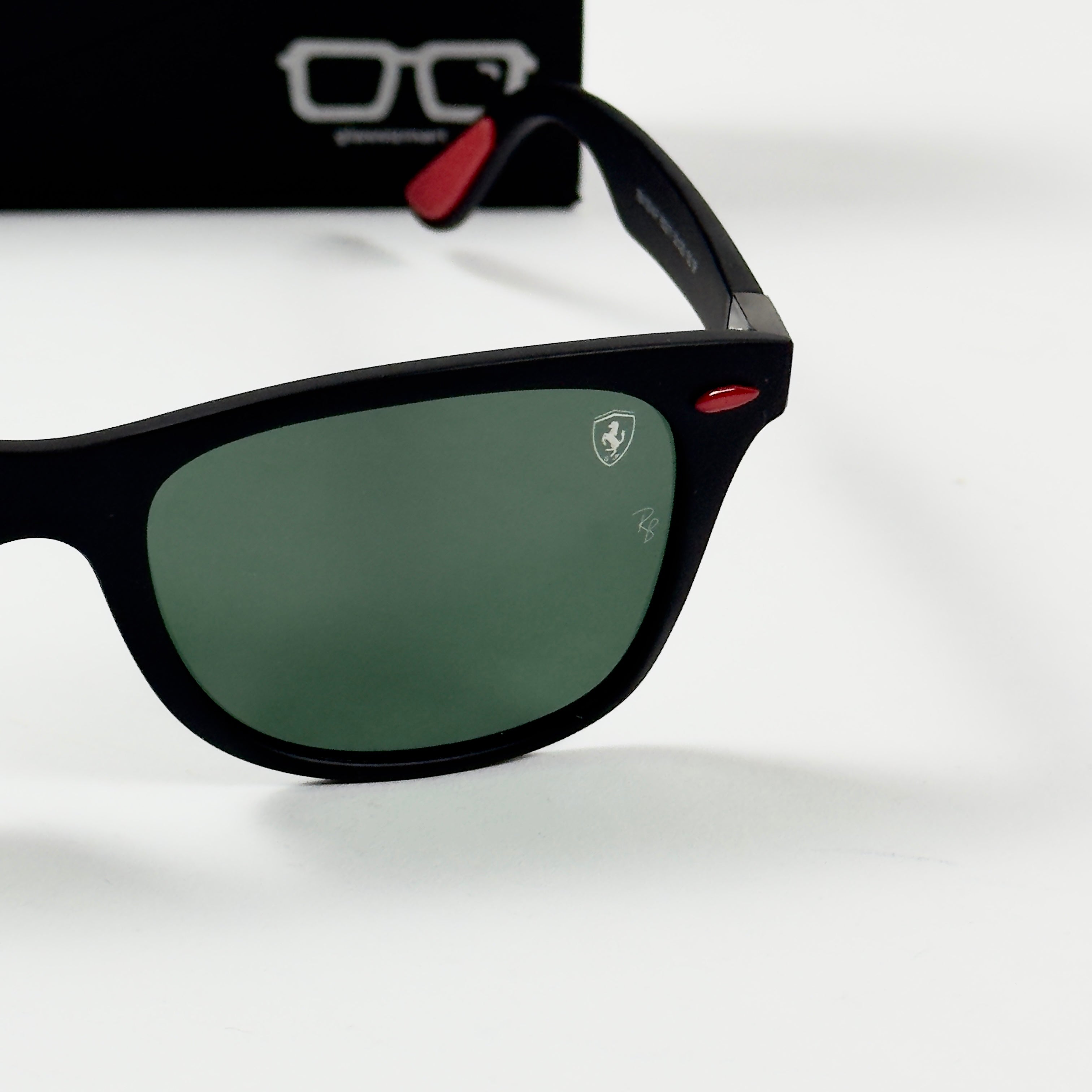 RayBan – 4195 – 52 – Black Green –  Acetate- Sunglasses – Unisex - Premium