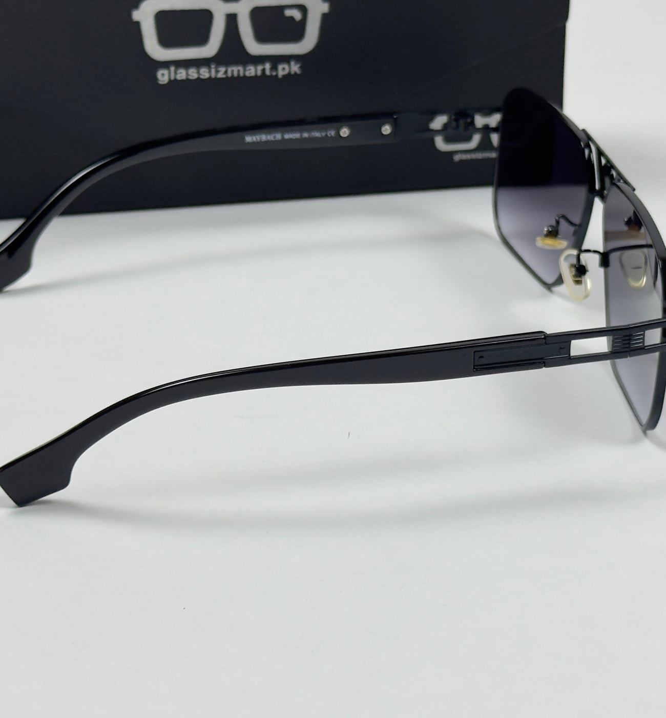 Maybach – 22106 – 58 – Black Gradient – Metal – Sunglasses – Unisex