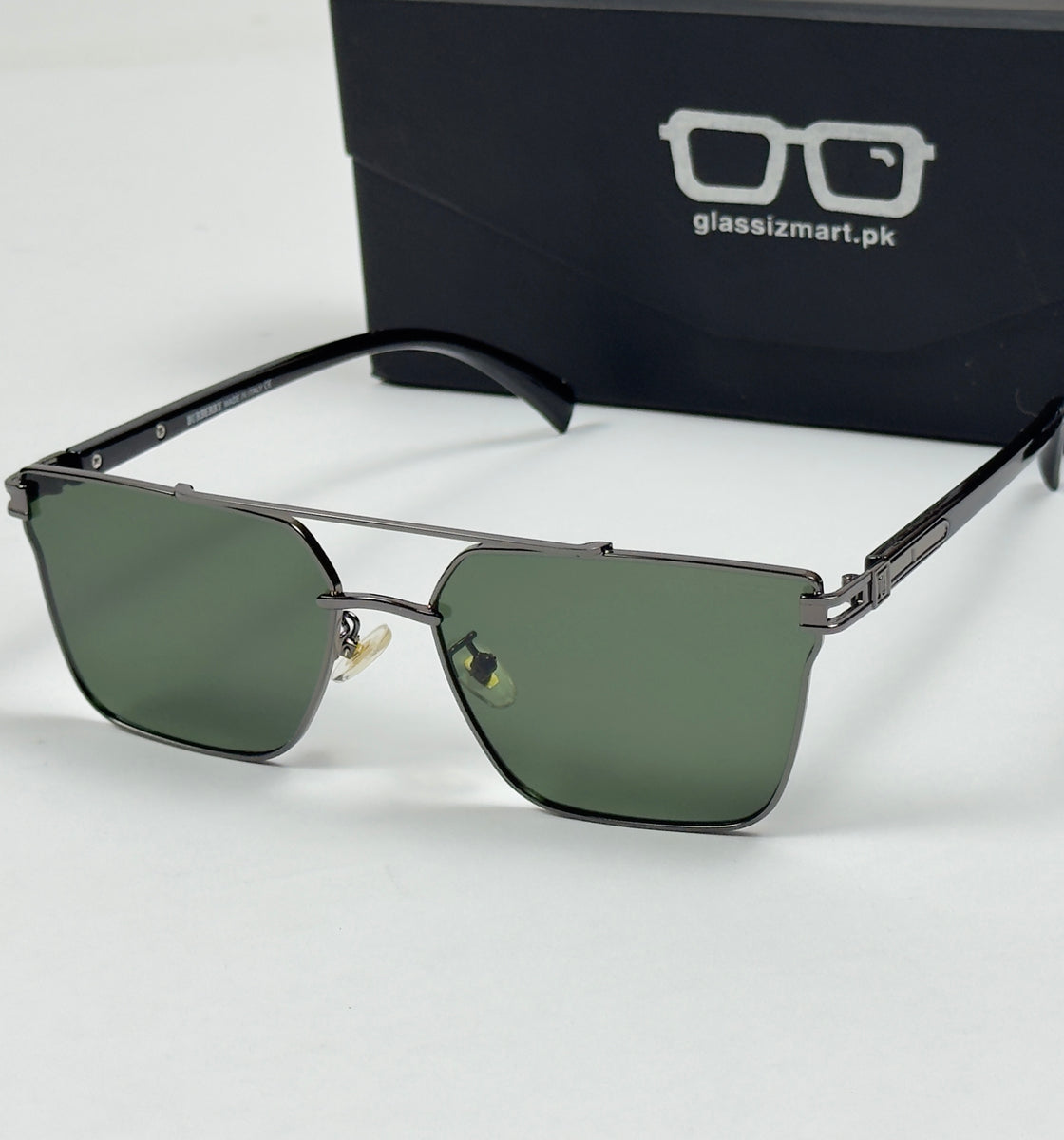 Burberry – 22088 – 64 – Green – Acetate – Sunglasses – Unisex