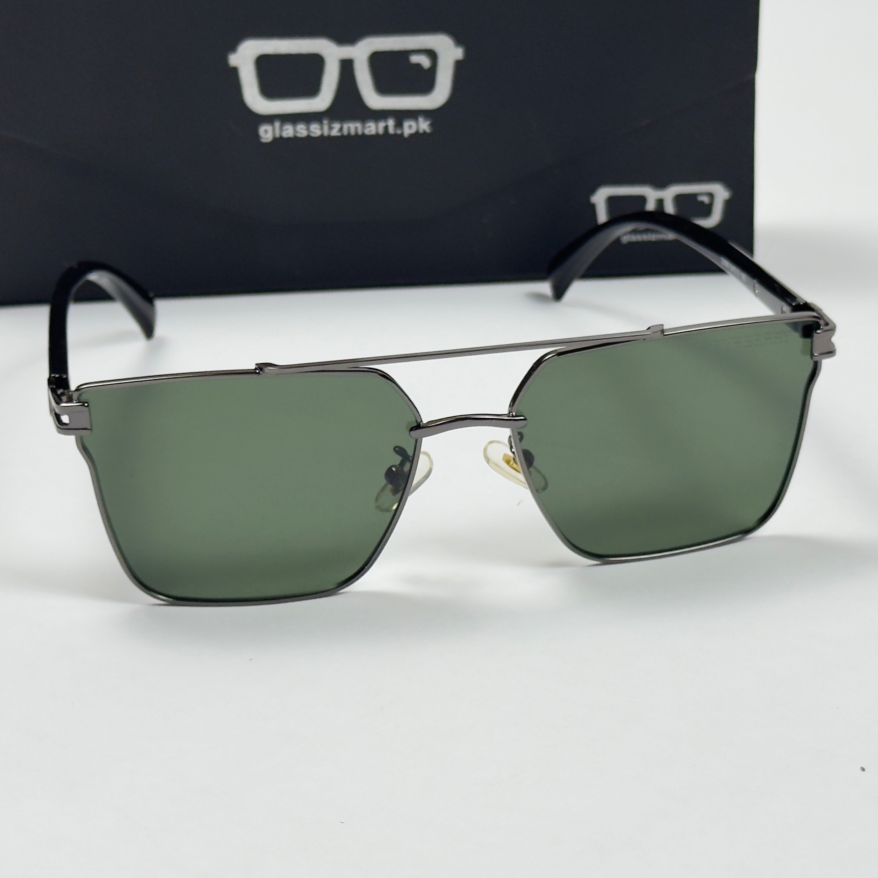 Burberry – 22088 – 64 – Green – Acetate – Sunglasses – Unisex