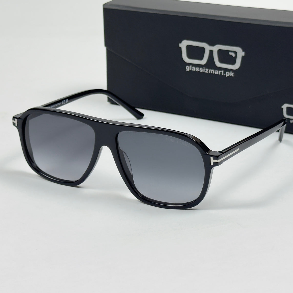 Tom Ford – 1208 - 61 - Black Gradient – Acetate - Sunglasses – Unisex - Premium