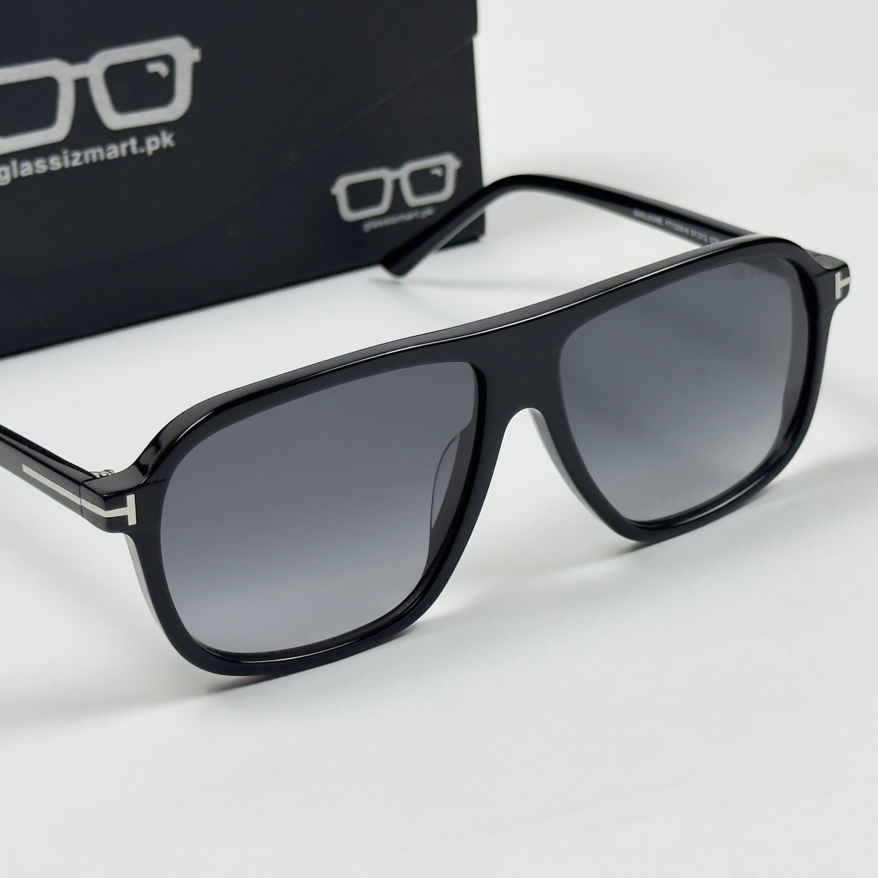 Tom Ford – 1208 - 61 - Black Gradient – Acetate - Sunglasses – Unisex - Premium