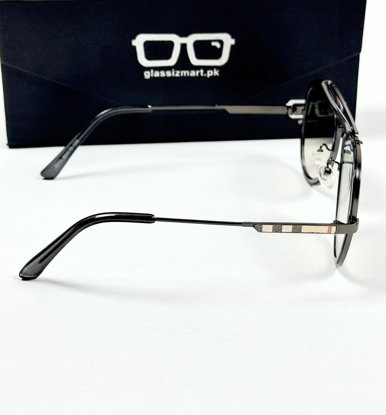 Burberry – 5011 – 50 - Green – Metal – Sunglasses - Unisex