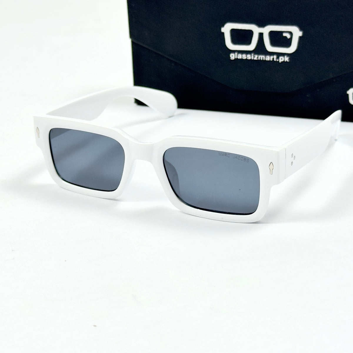 Moscot – 6006 – 54 - White Black – Acetate  – Sunglasses - Unisex