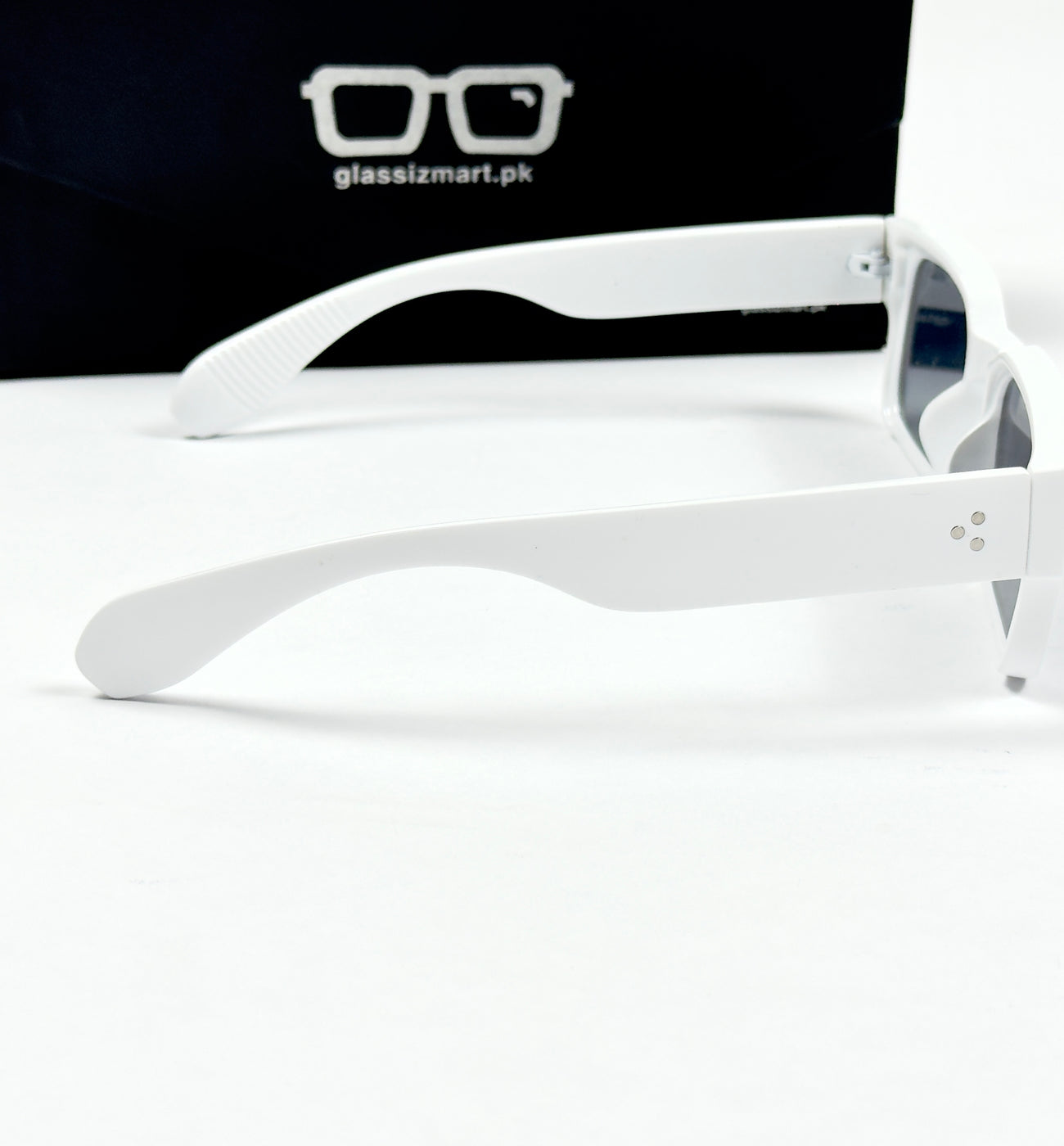 Moscot – 6006 – 54 - White Black – Acetate  – Sunglasses - Unisex